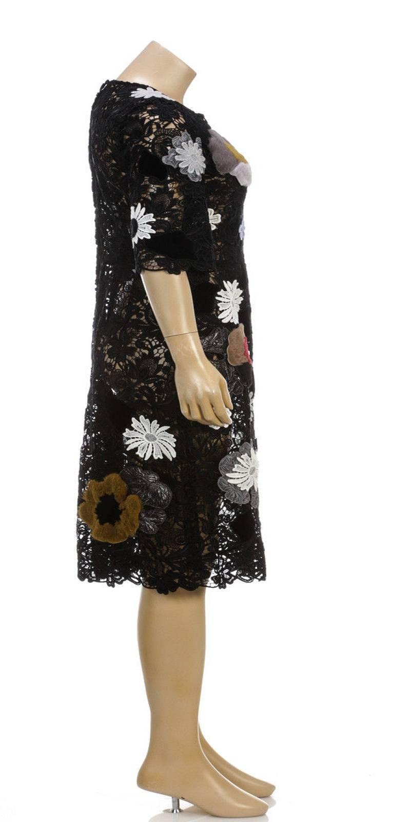 Women's Dolce & Gabbana Black Half Sleeve Macrame Floral Applique Dress AW 14 (Size 40) For Sale