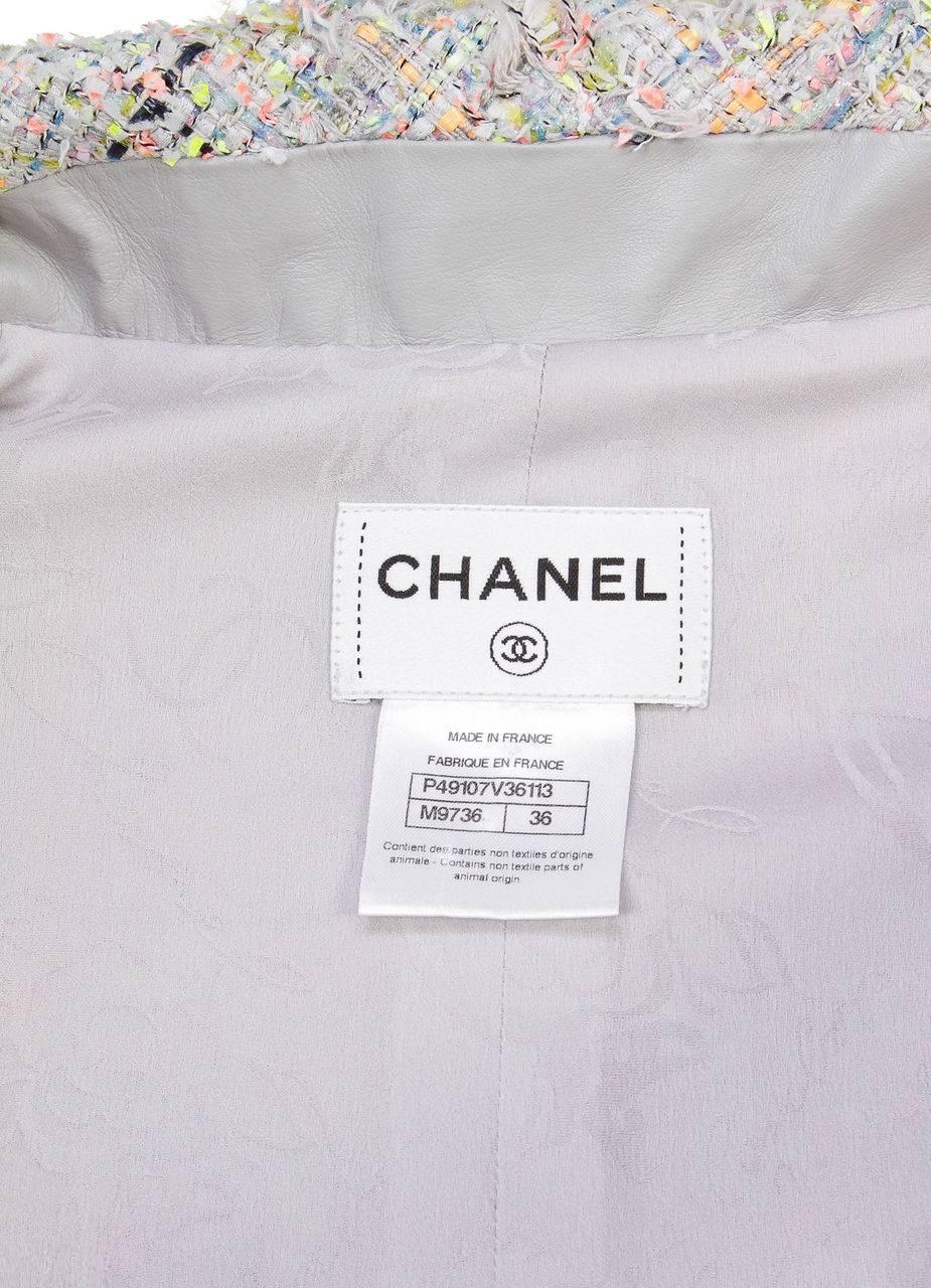 Chanel Gray Multicolor Sleeveless Tweed Knit Zipper Dress 14S (Size 36) For Sale 3