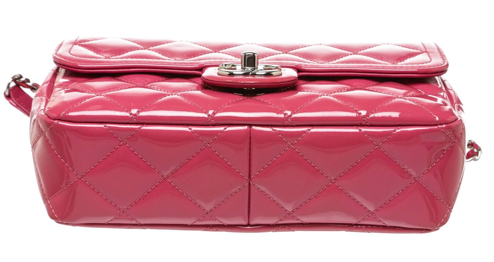 Chanel Pink Quilted Patent Leather Flap Shoulder Handbag For Sale 2