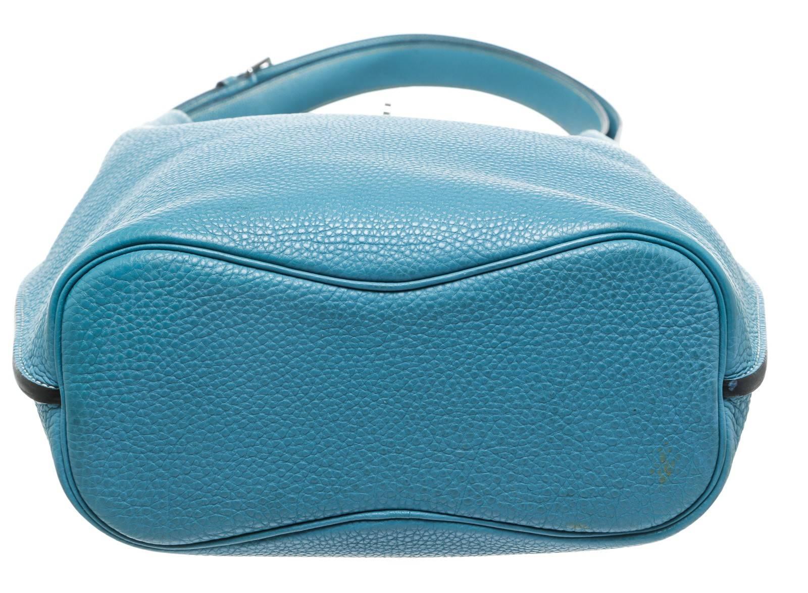 Designer: Hermes
Type: 
Handbag
Condition: 
Exterior: Pre-owned in very good condition 
Interior: Pre-owned in very good condition - minor wear
Color: 
Blue
Material: 
Leather
Dimensions: 
15