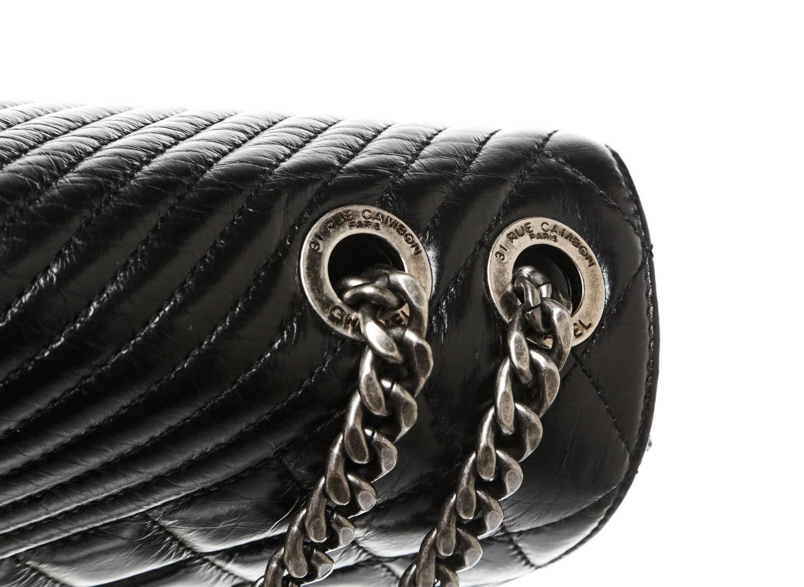 Chanel Black Calfskin Leather Coco Boy Flap Bag Shoulder Handbag For Sale 2