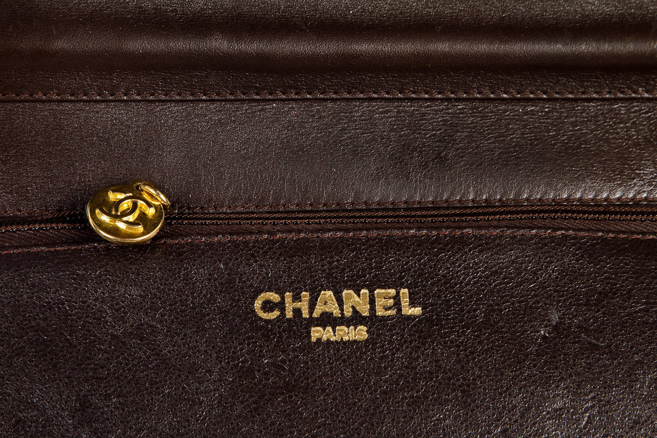 Chanel Brown Crocodile Vintage Flap Shoulder Handbag For Sale 3