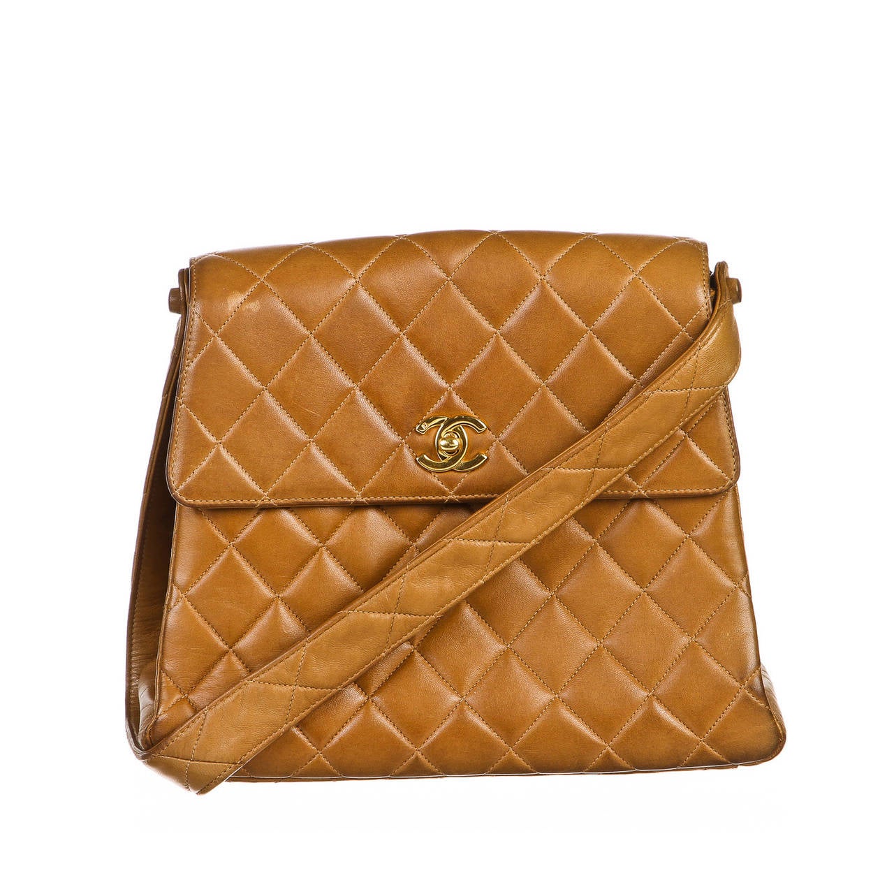 Chanel Tan Quilted Lambskin CC Vintage Shoulder Handbag For Sale
