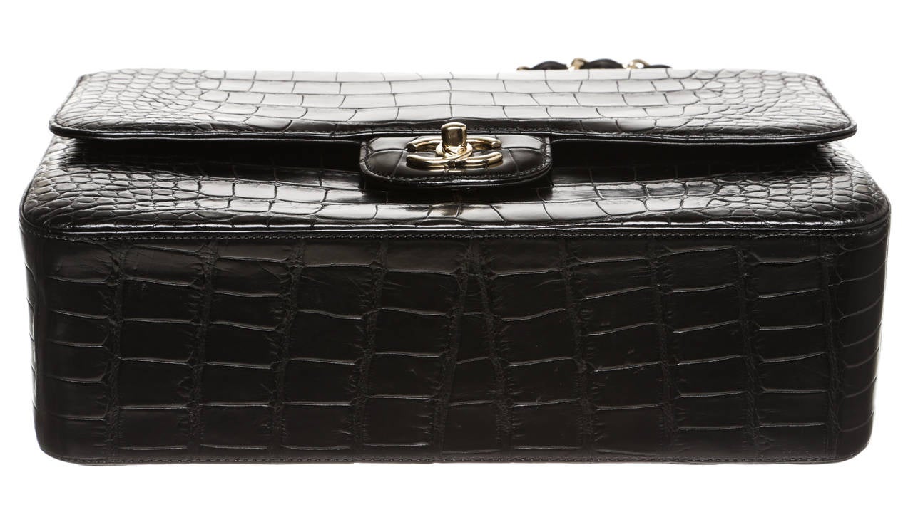 Chanel Black Alligator Classic 2.55 Jumbo Handbag SHW 3