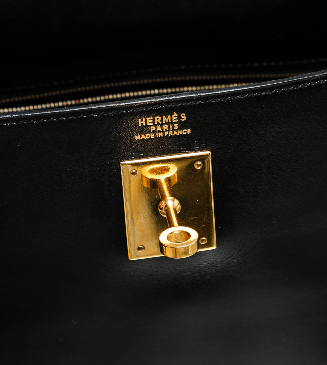 Hermes Noir (Black ) Box Leather 32cm Kelly Handbag GHW For Sale 5