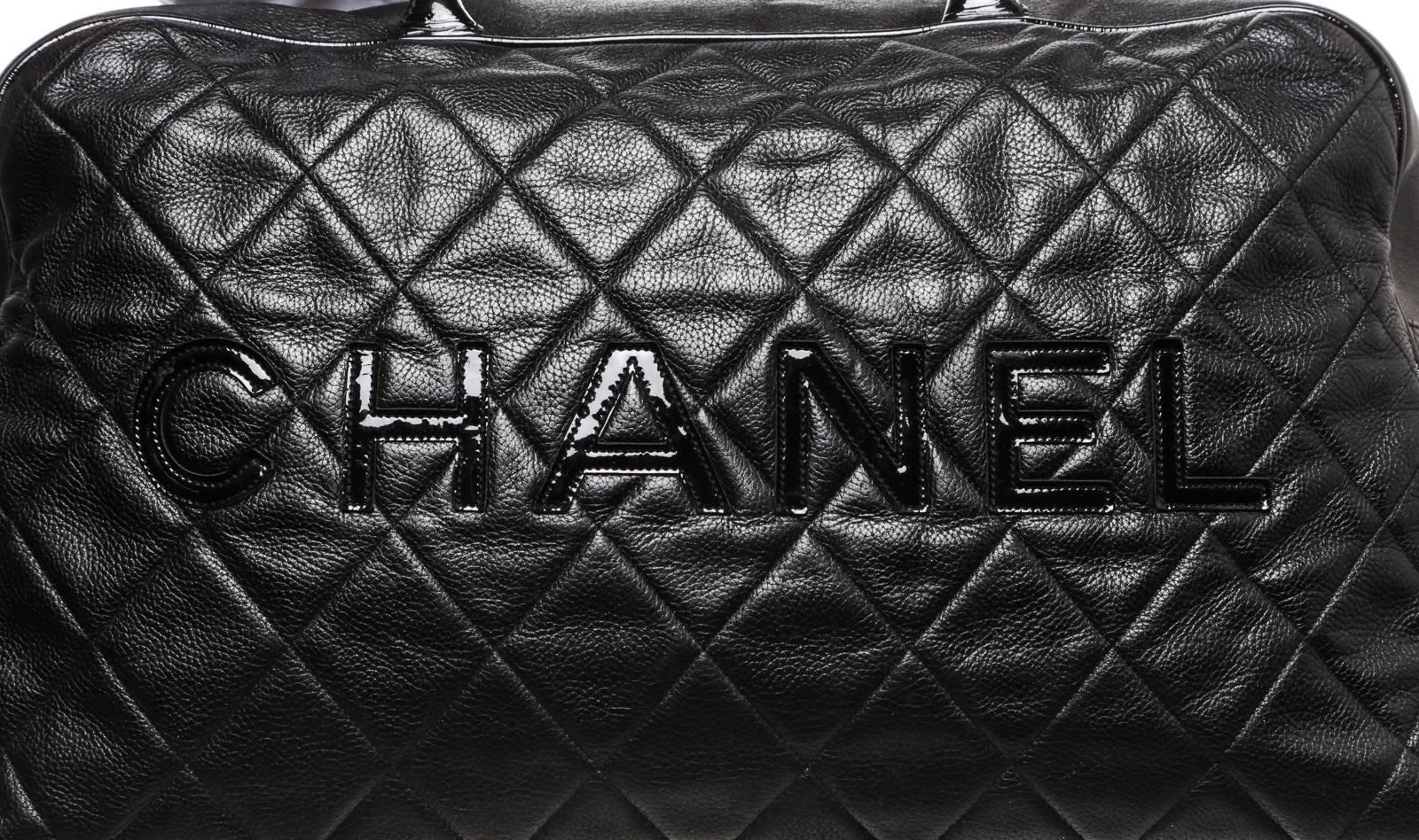 Chanel Black Caviar Travel Bag For Sale 3