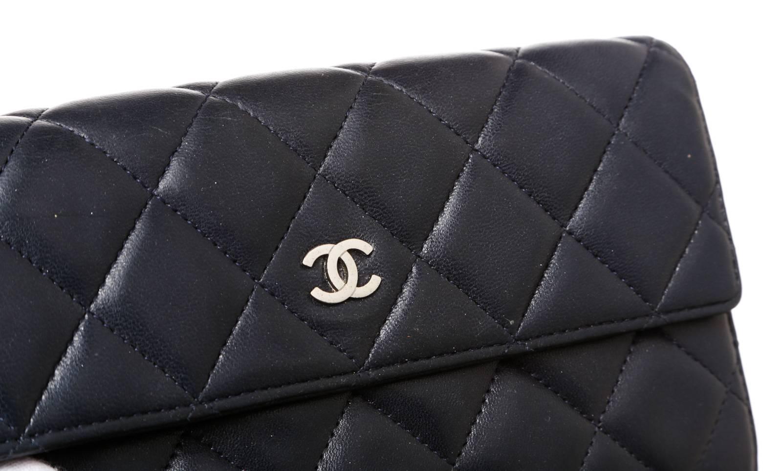 Chanel Navy Quilted Lambskin Trifold Snap Wallet For Sale 1