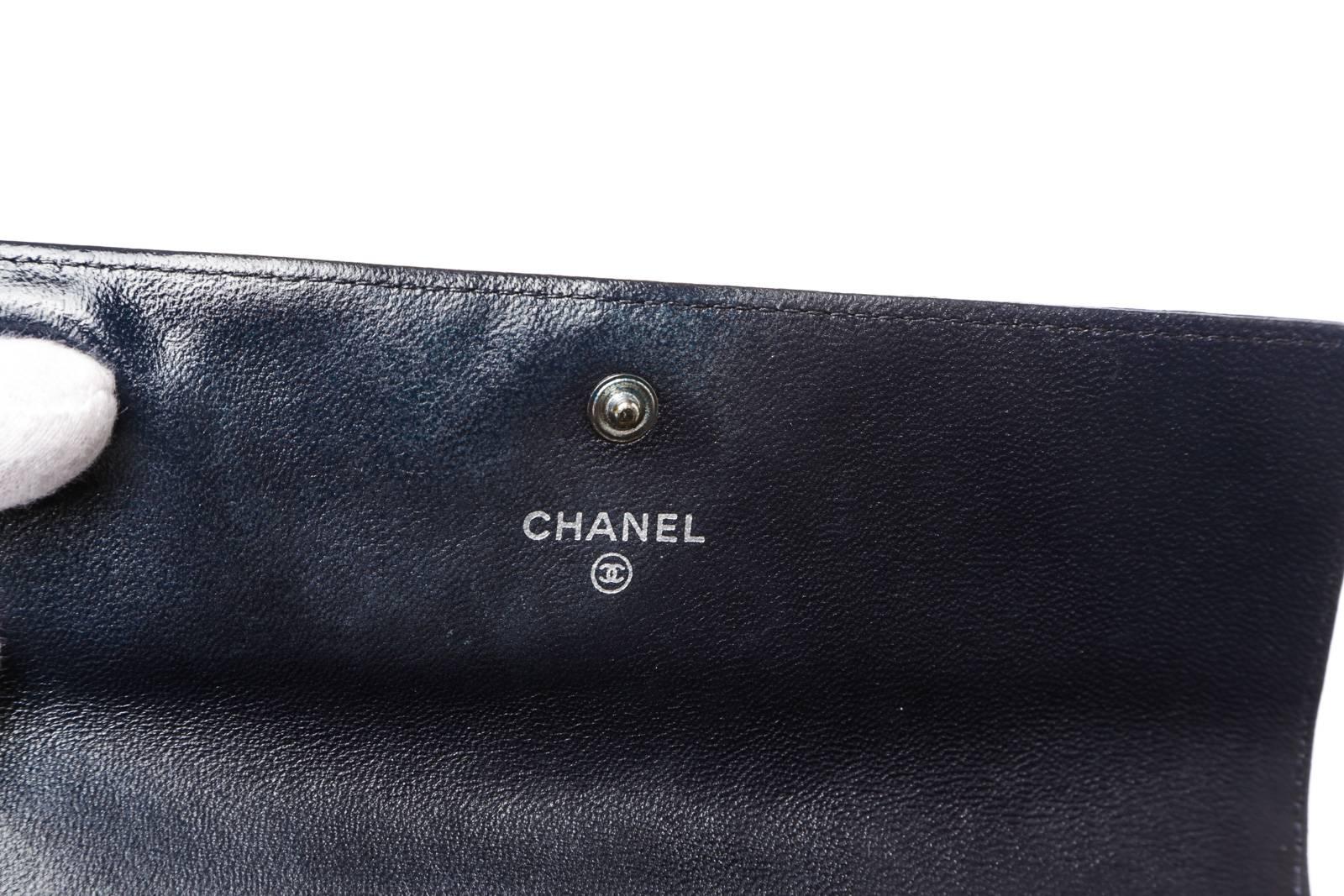 Chanel Navy Quilted Lambskin Trifold Snap Wallet For Sale 5