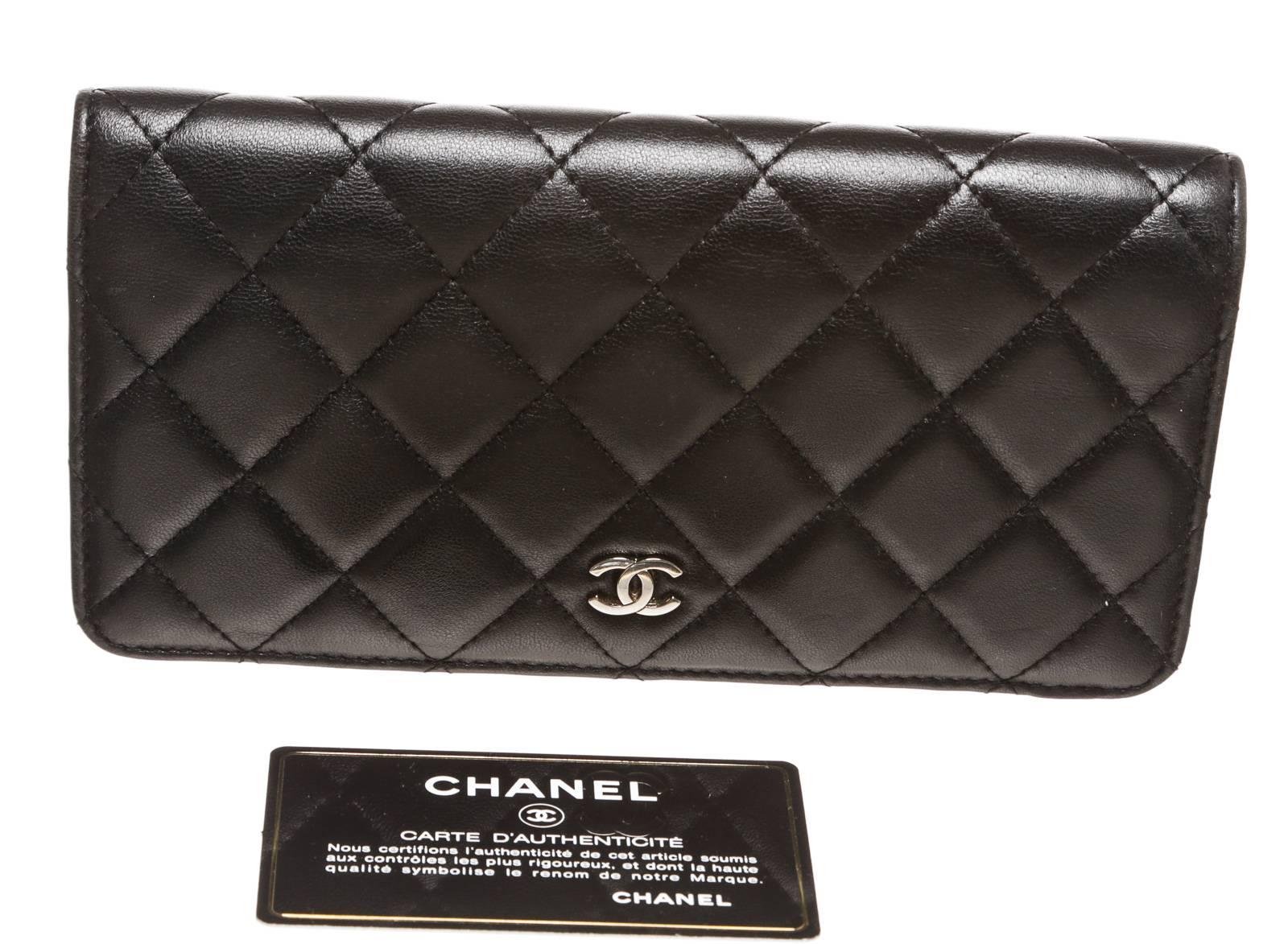 Chanel Black Quilted Lambskin CC Wallet  For Sale 2