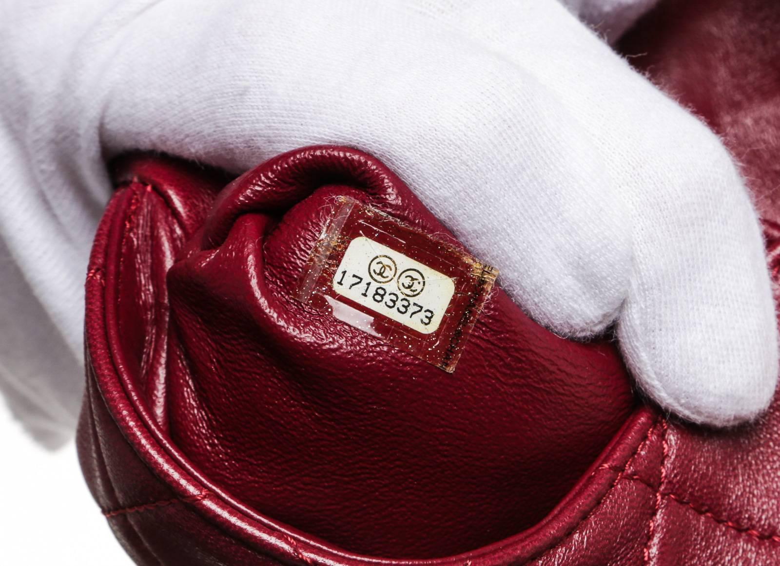 Chanel Burgundy Lambskin Crossbody Handbag For Sale 3