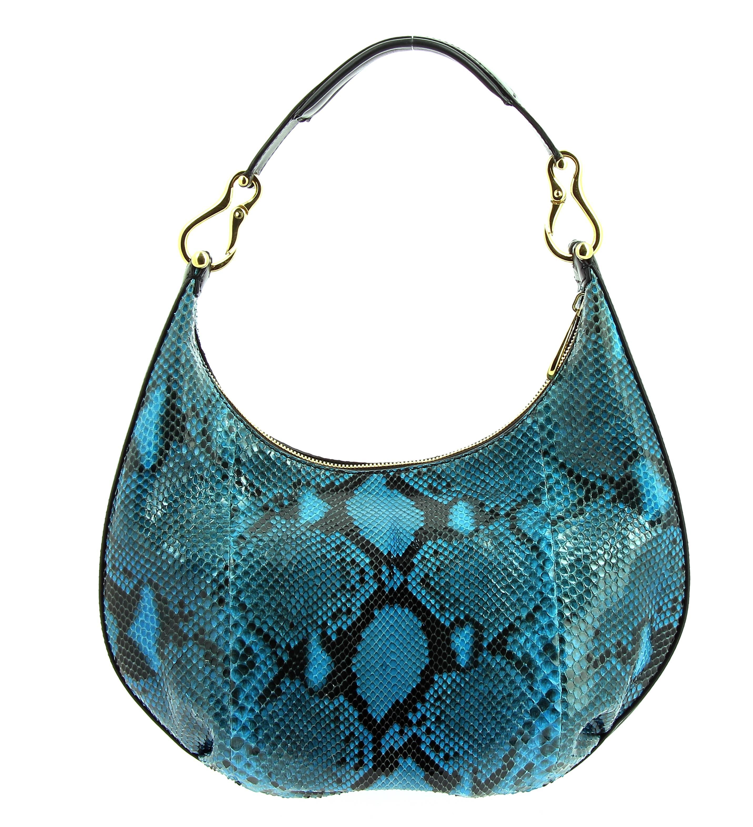 VBH Bubble Shiny Natural Amalfi Blue Python Hobo Bag In New Condition In New York, NY