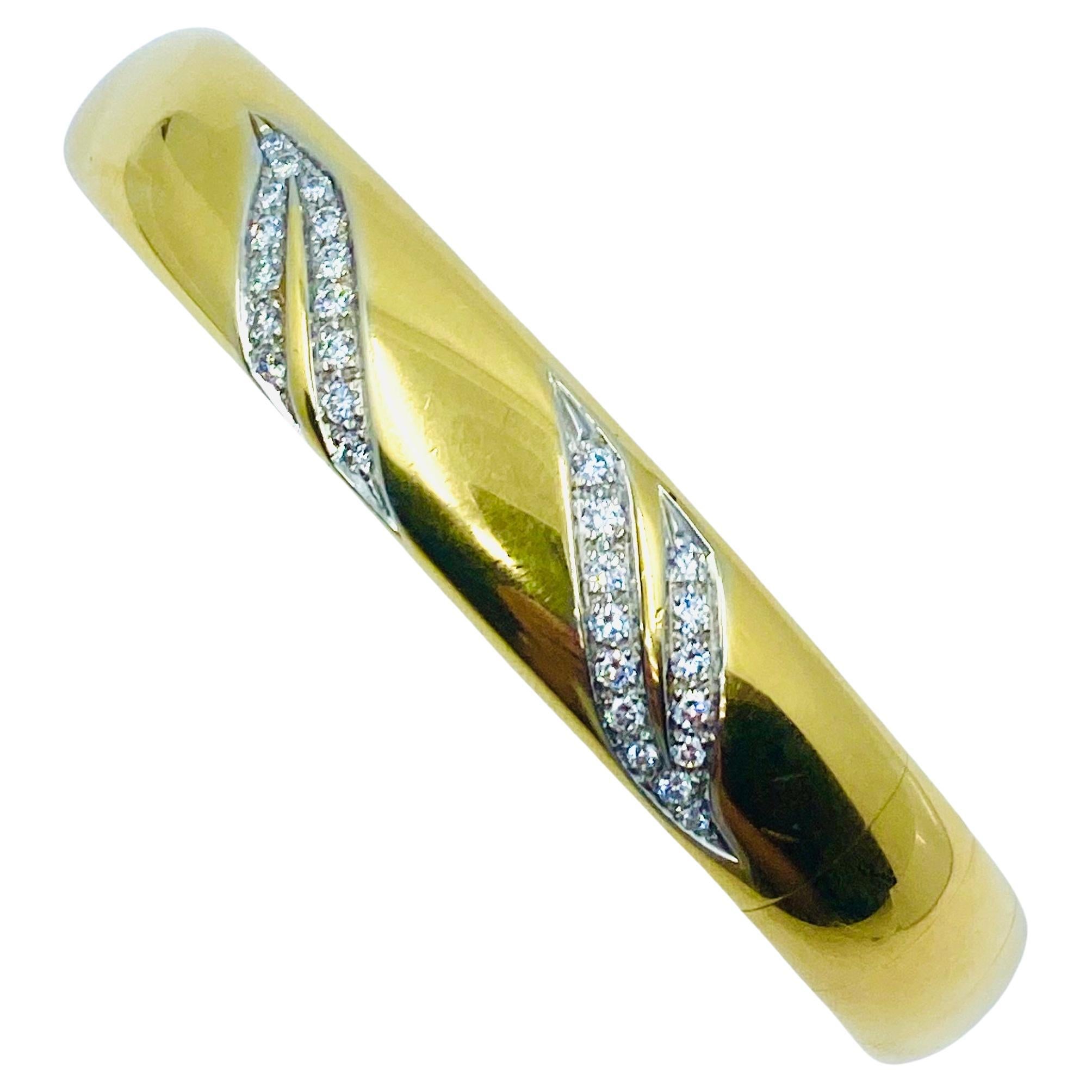 Round Cut Pomellato Diamond Bracelet Bangle 18k Gold  For Sale