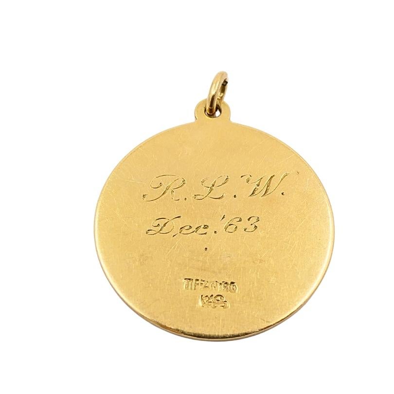 Tiffany & Co. Charm vintage di Saint Christopher in oro 14k in vendita 1