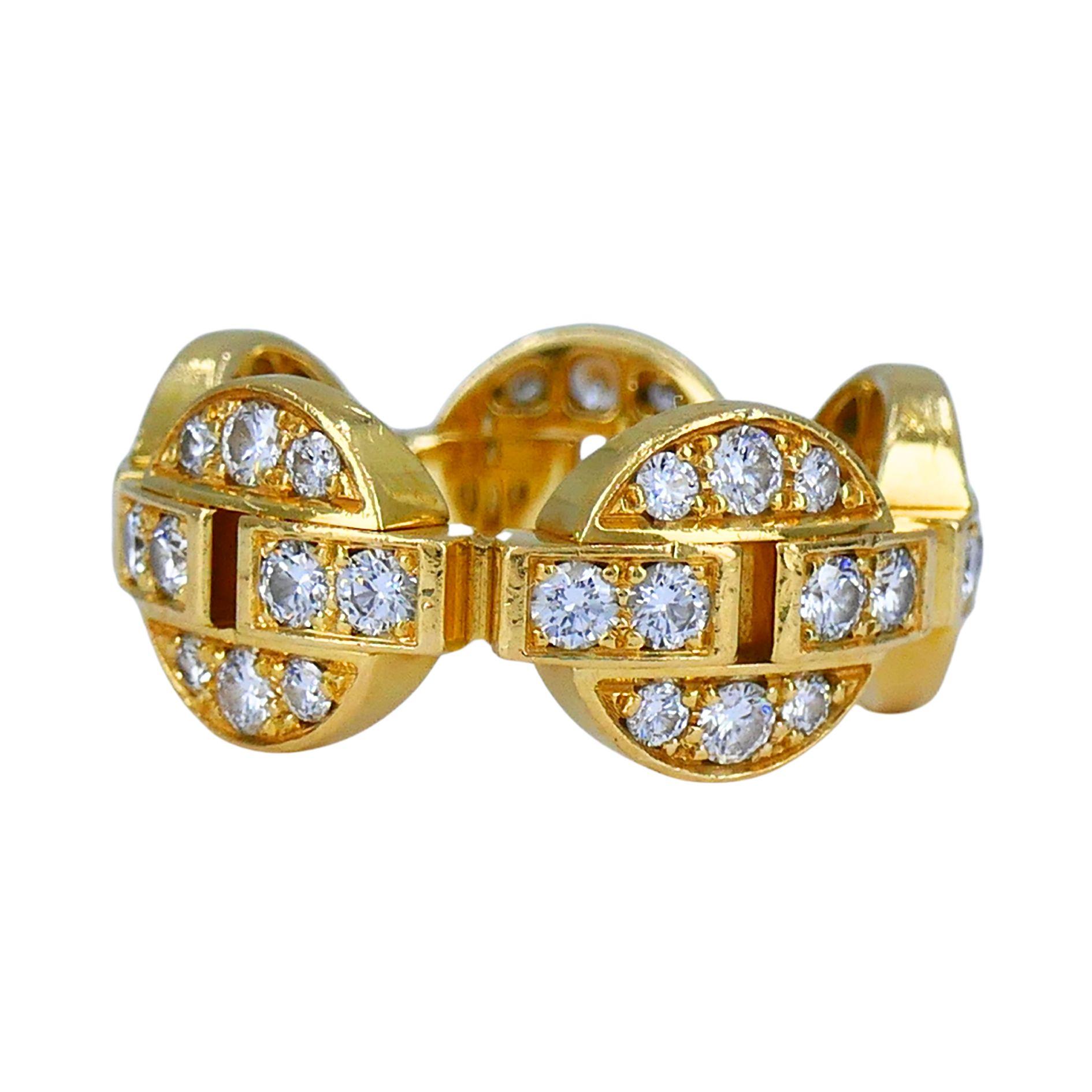 Bague en or 18k à diamants Cartier Maillon en vente 1