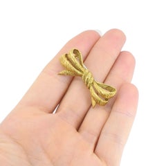 Vintage Van Cleef & Arpels French 18k Yellow Gold Textured Bow Brooch