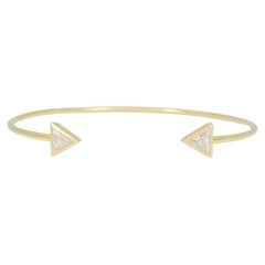 Jennifer Meyer – Armreif aus 18-karätigem Gelbgold mit Diamanten in Dreiecksform und Drahtdesign