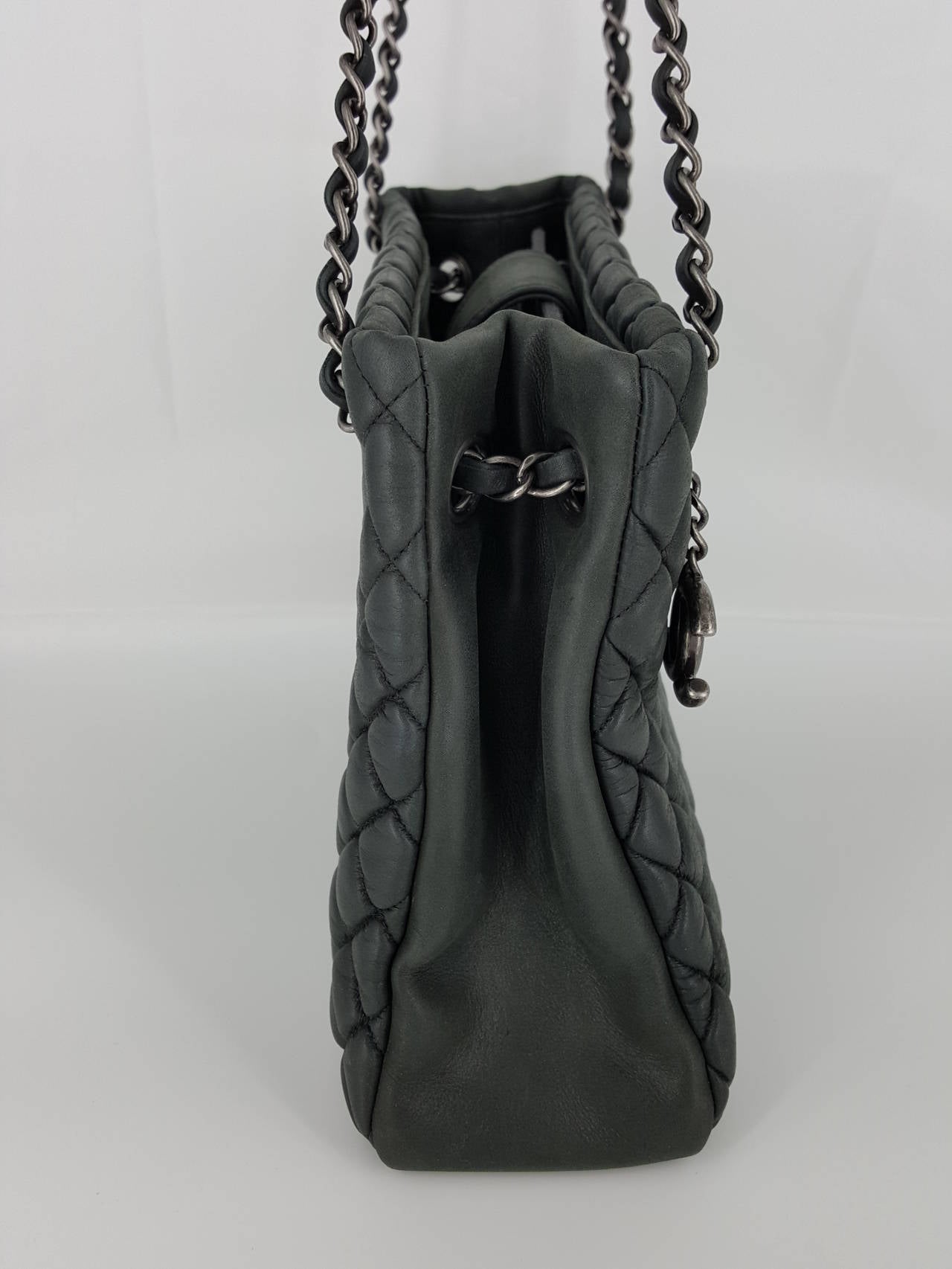 CHANEL Limited Edition Petite Shopper In Dark Charcoal . In Excellent Condition In Delray Beach, FL