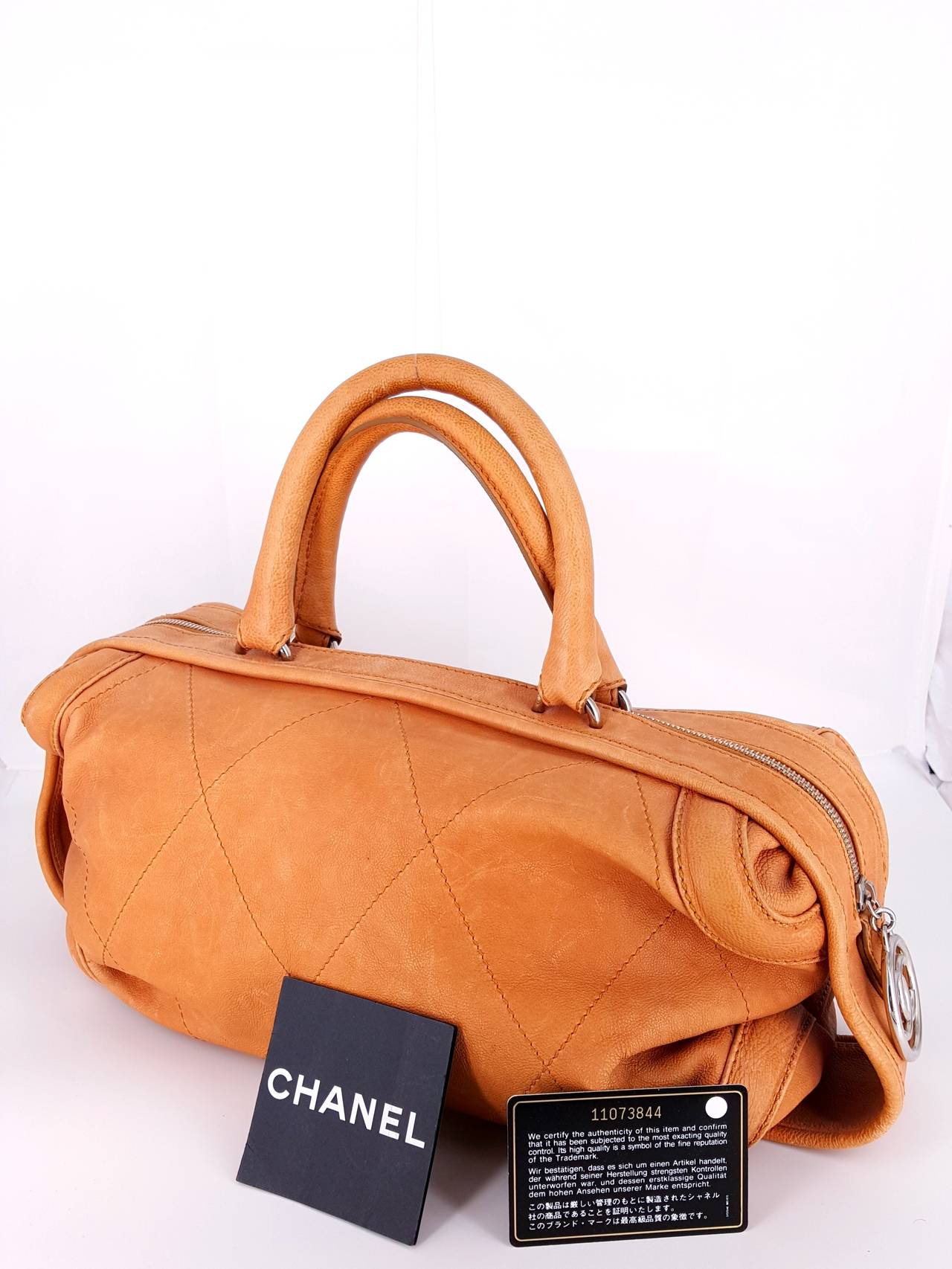 CHANEL Satchel In Salmon Distressed Leather With Silver Hardware For Sale 3