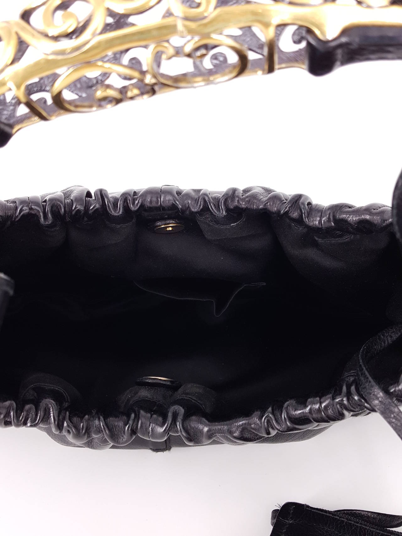 YSL Yves Saint Laurent Black Leather Mombasa Hobo With Gold Horn. In Good Condition In Delray Beach, FL