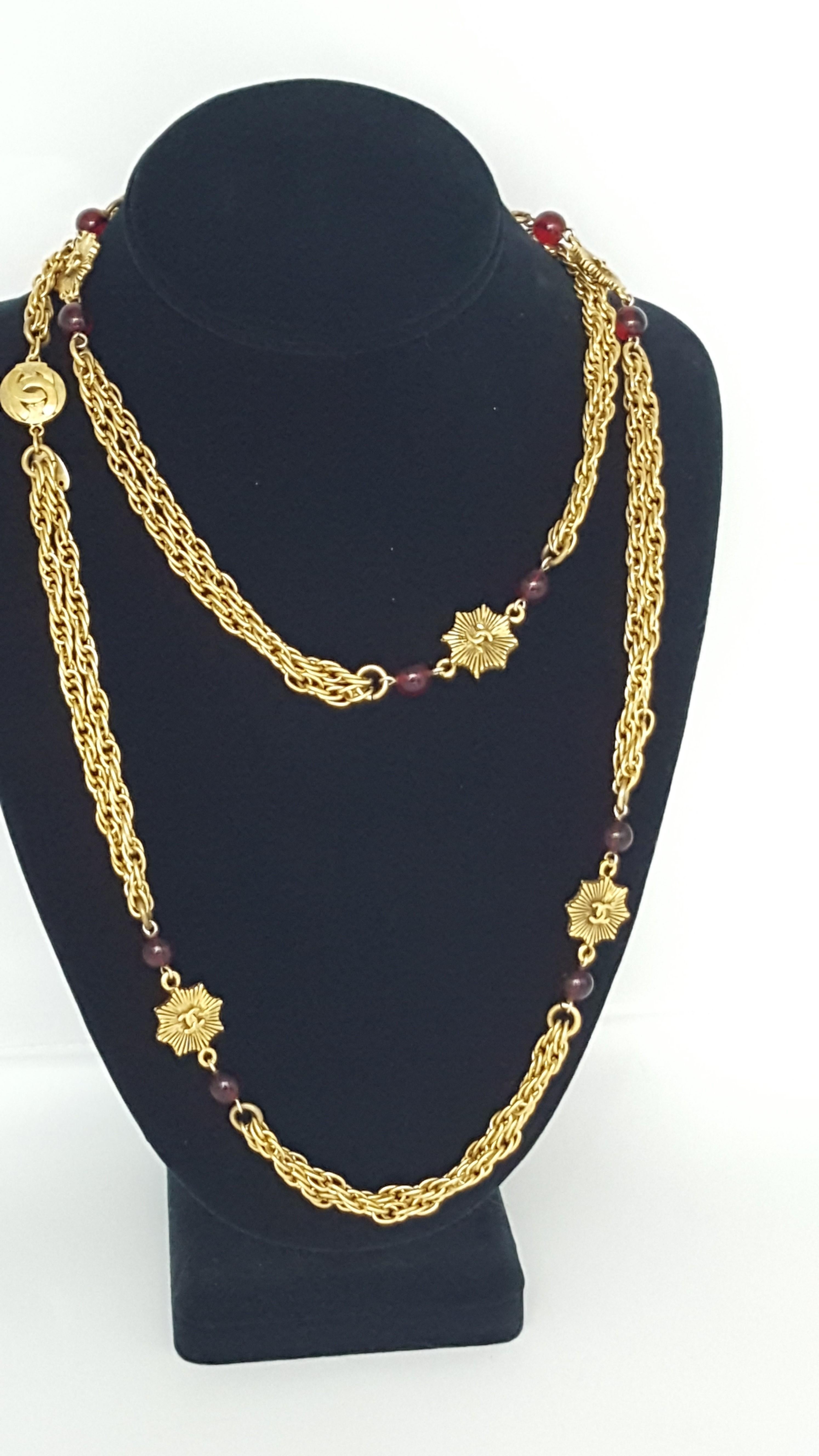 Chanel Vintage Gripoix Ruby And Logo Necklace In Beautiful Gold Tone From 1984 In Excellent Condition For Sale In Delray Beach, FL