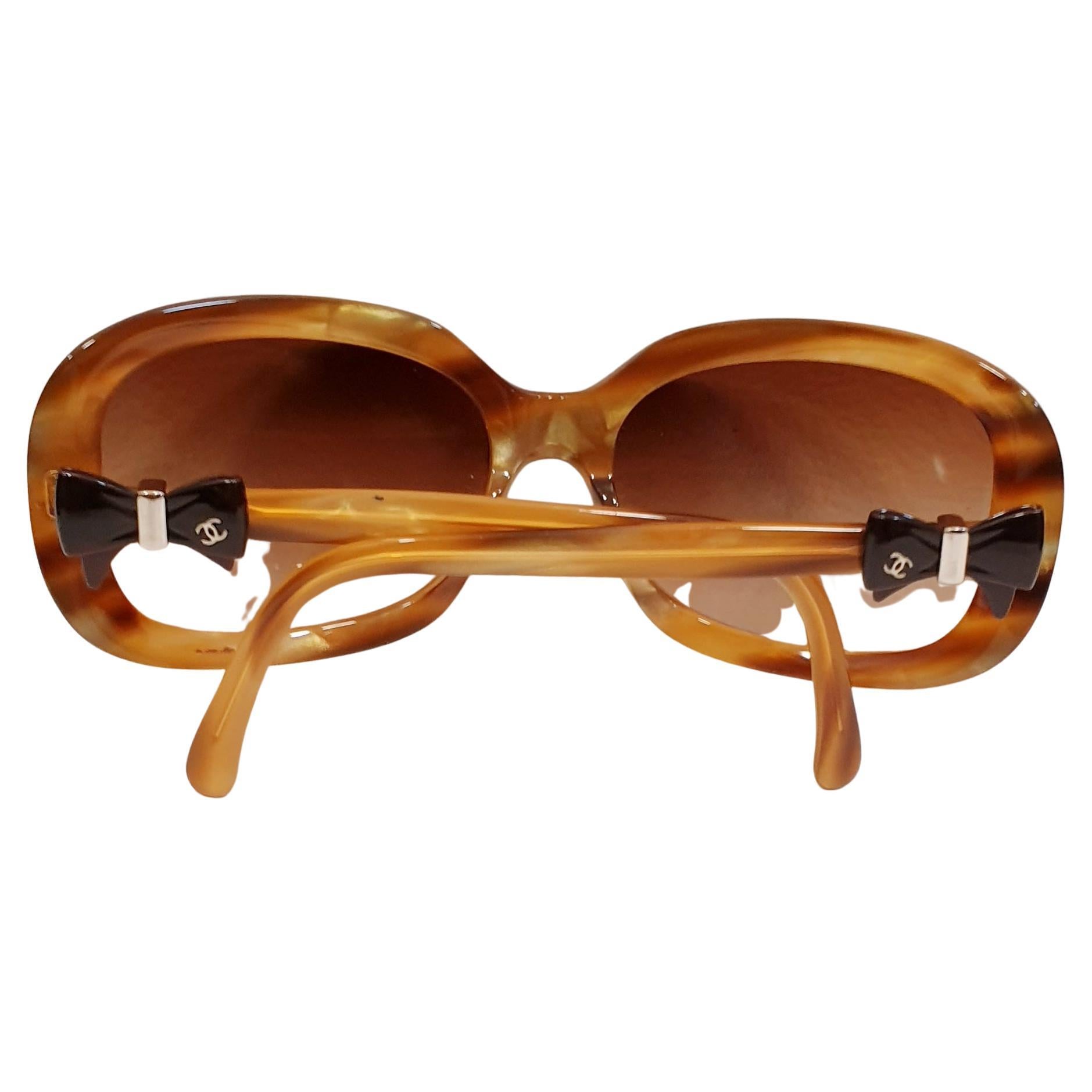 huiselijk toespraak knal Chanel Vintage Oversized Glasses For Sale at 1stDibs | vintage chanel  sunglasses