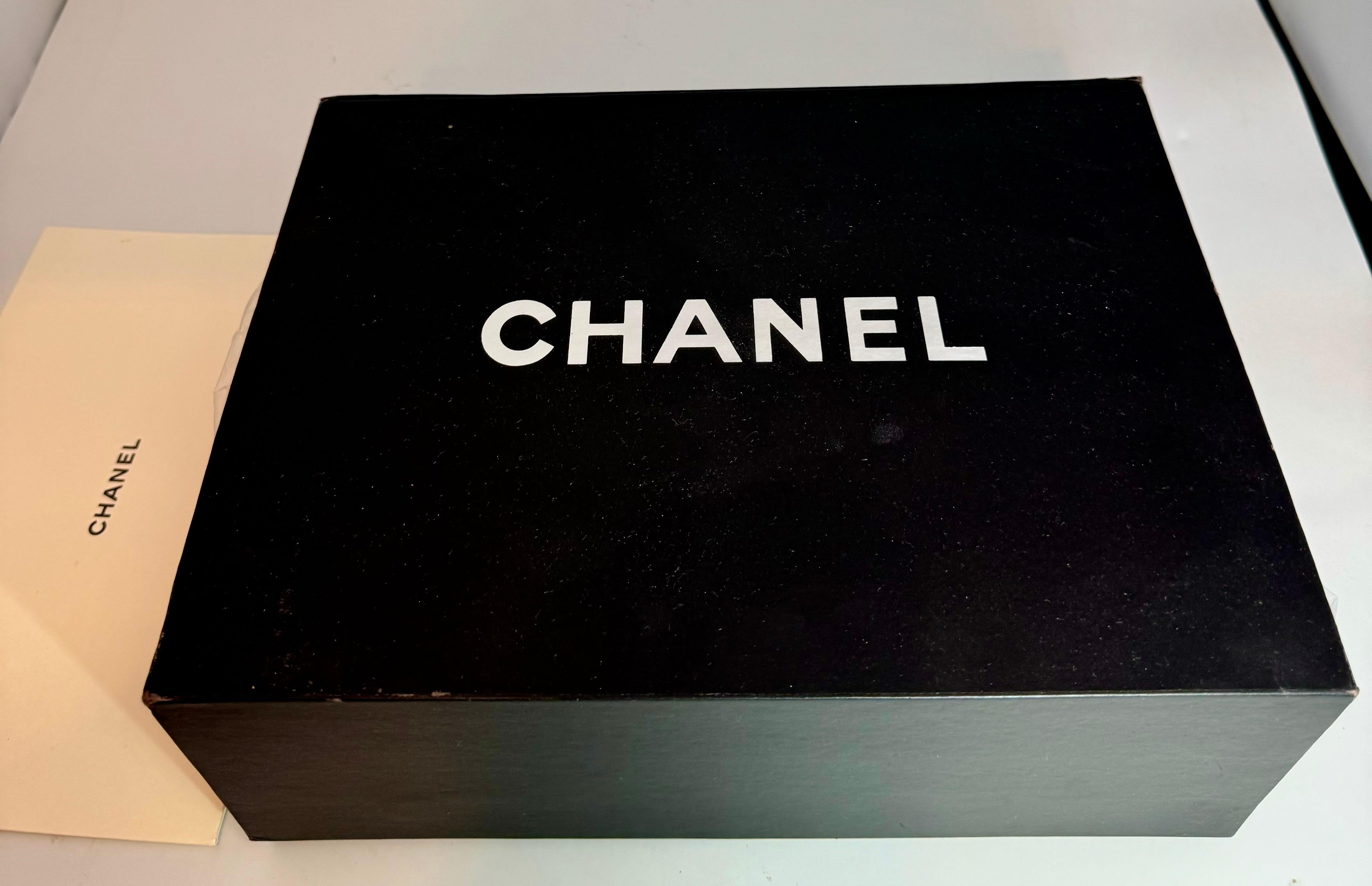 Chanel Timeless/Classic double Flap shoulder bag in beige , CC Logo, Vintage For Sale 13