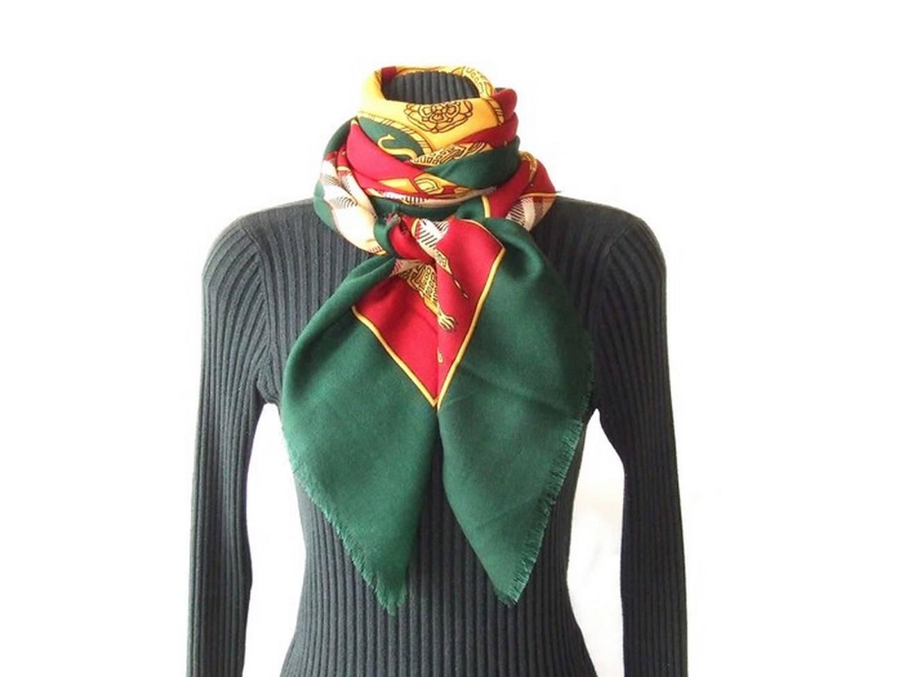 Authentic Burberry Scarf Shawl Green Check Pattern Wool 54 Inches 5