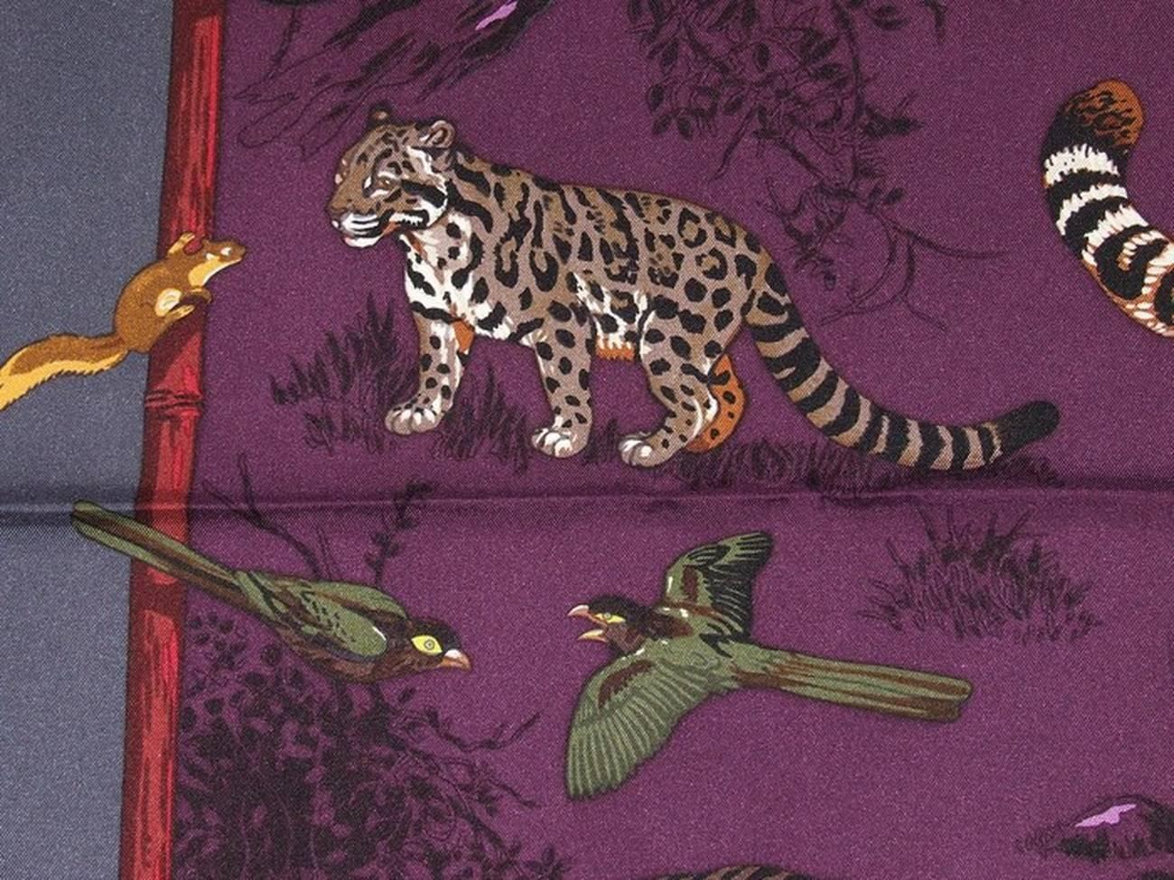 Women's Authentic Hermes Silk Scarf Tendresse Feline Robert Dallet 90 cm