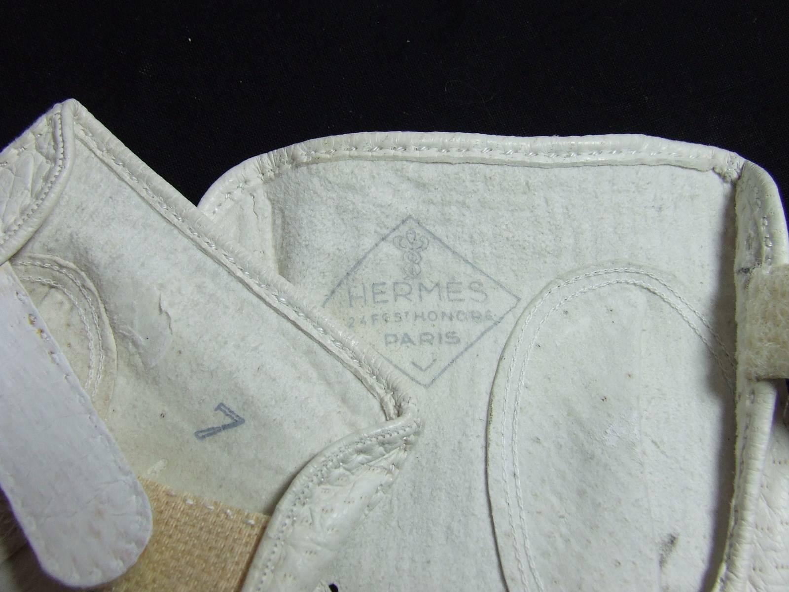 Rare and Beautiful Hermes Gloves White Lambskin Size 7 6