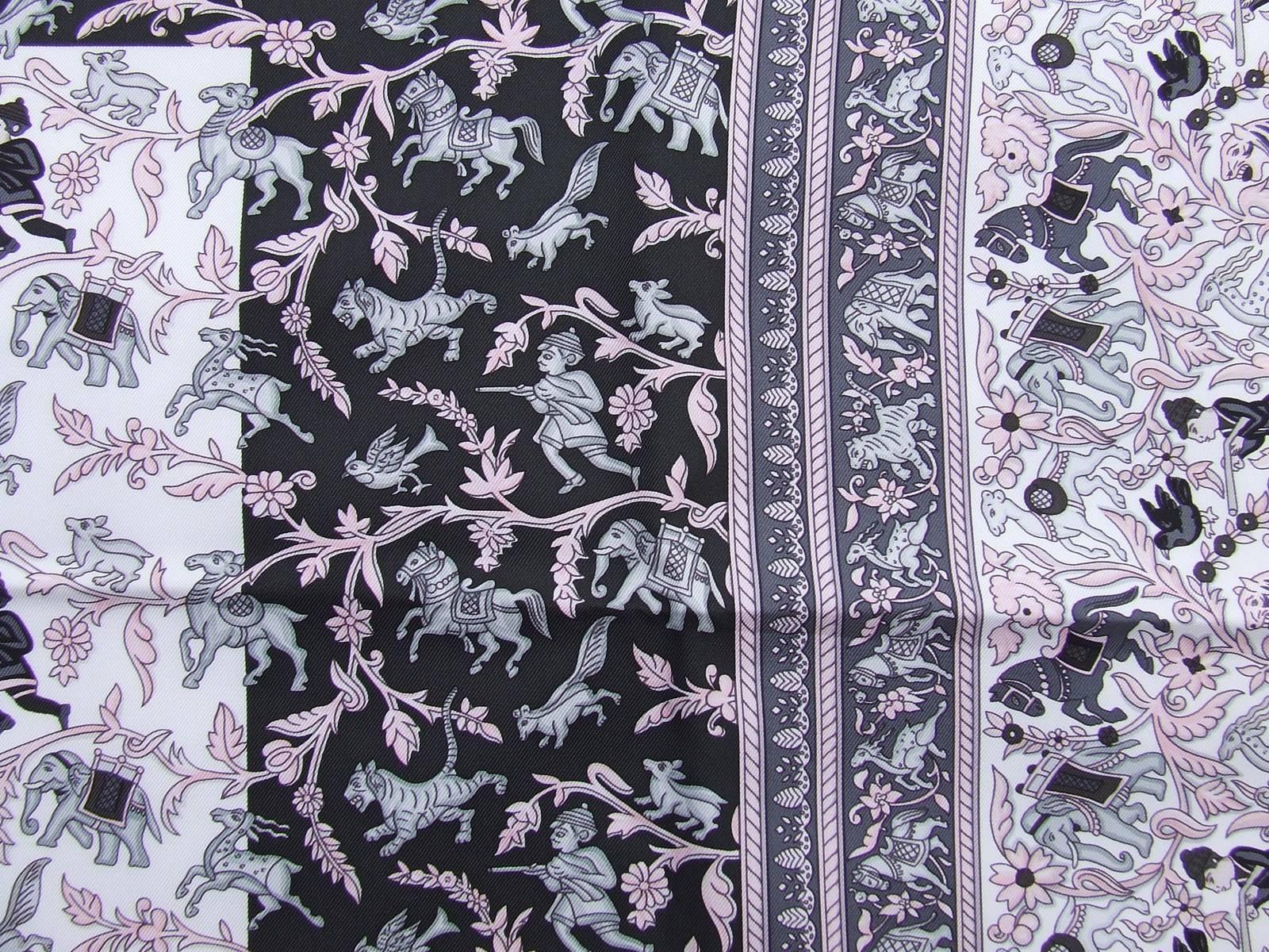 Hermes Silk Scarf Chasse en Inde White Pink Grey 90 cm 6