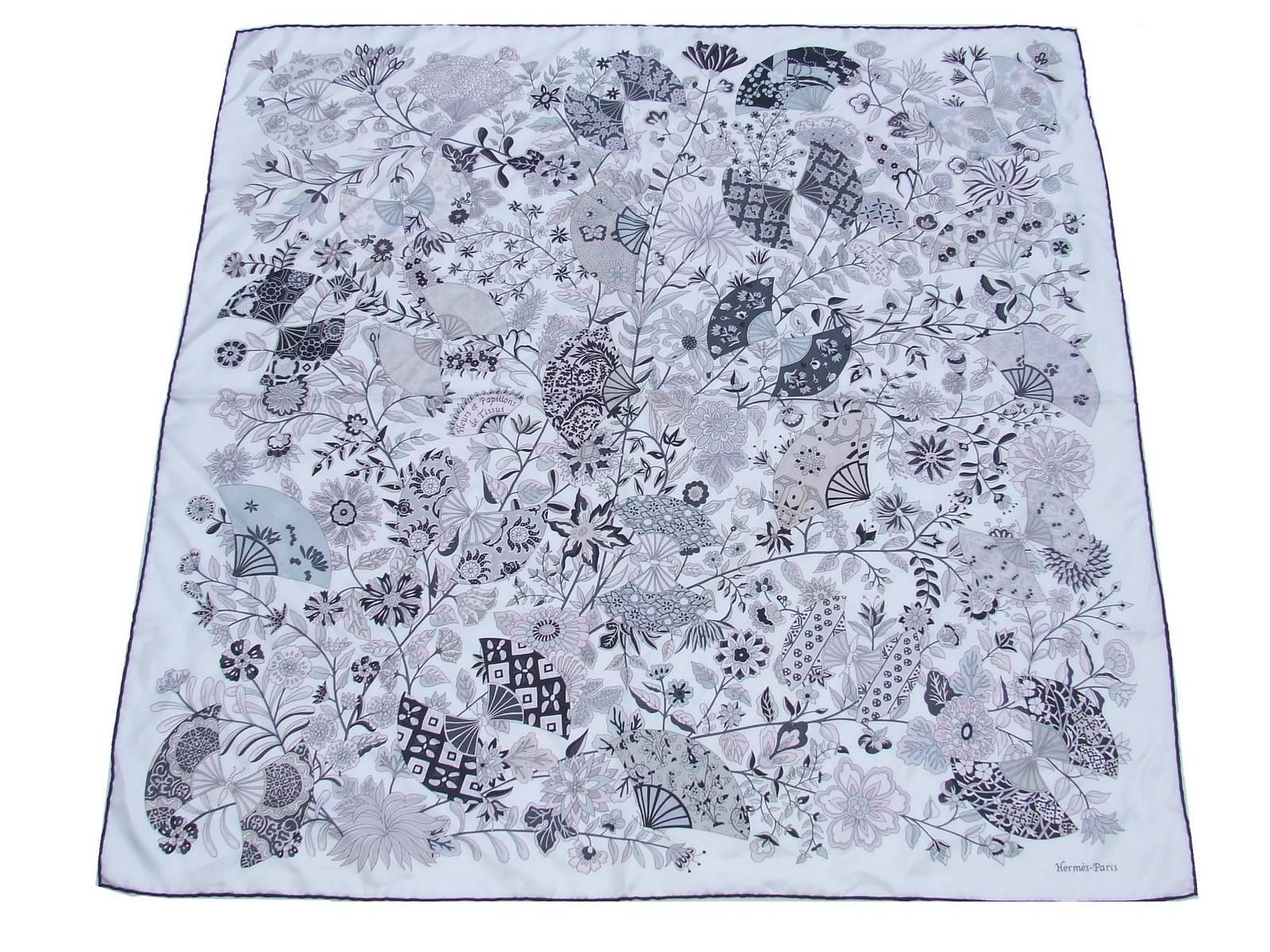 AMAZING AUTHENTIC HERMES SCARF

Pattern: 