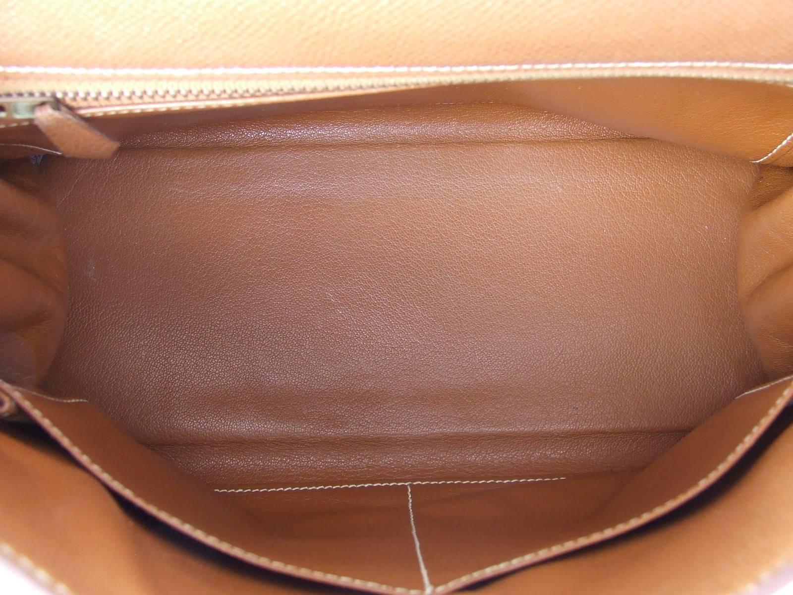 Hermes Kelly 28 Bag Retourne Gold Epsom Leather Gold HDW  2