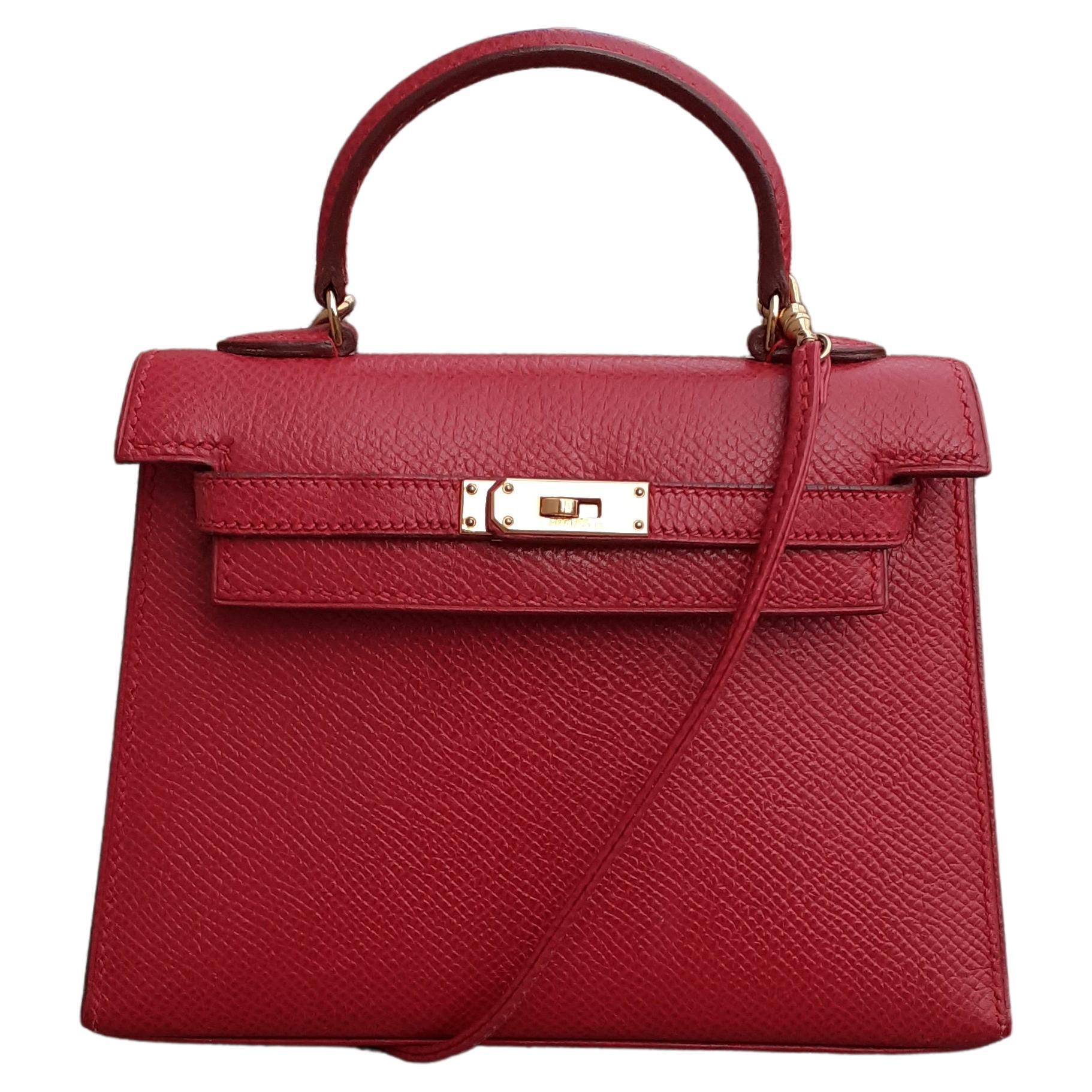 Exceptional Hermès Vintage Micro Kelly 15 cm Sellier Bag Red Leather Gold Hdw