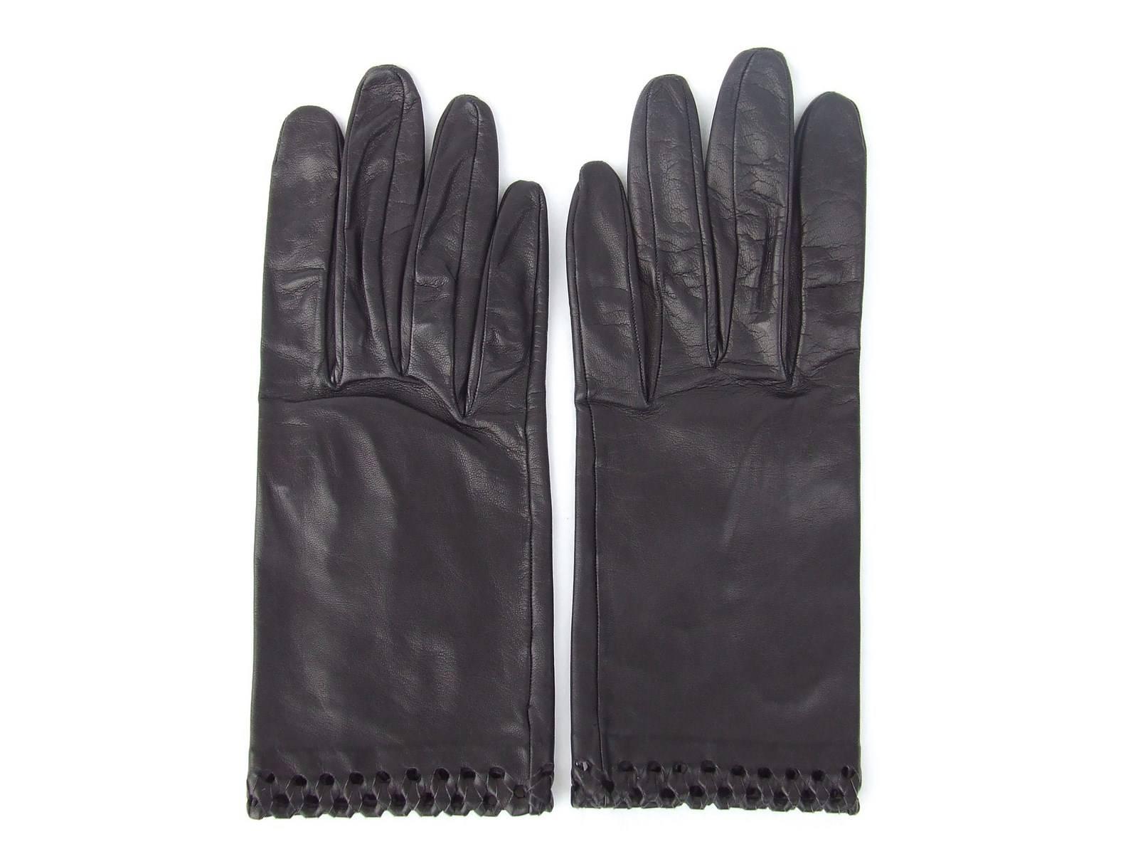 Women's Hermes Women Gloves in Black Leather Size 8 