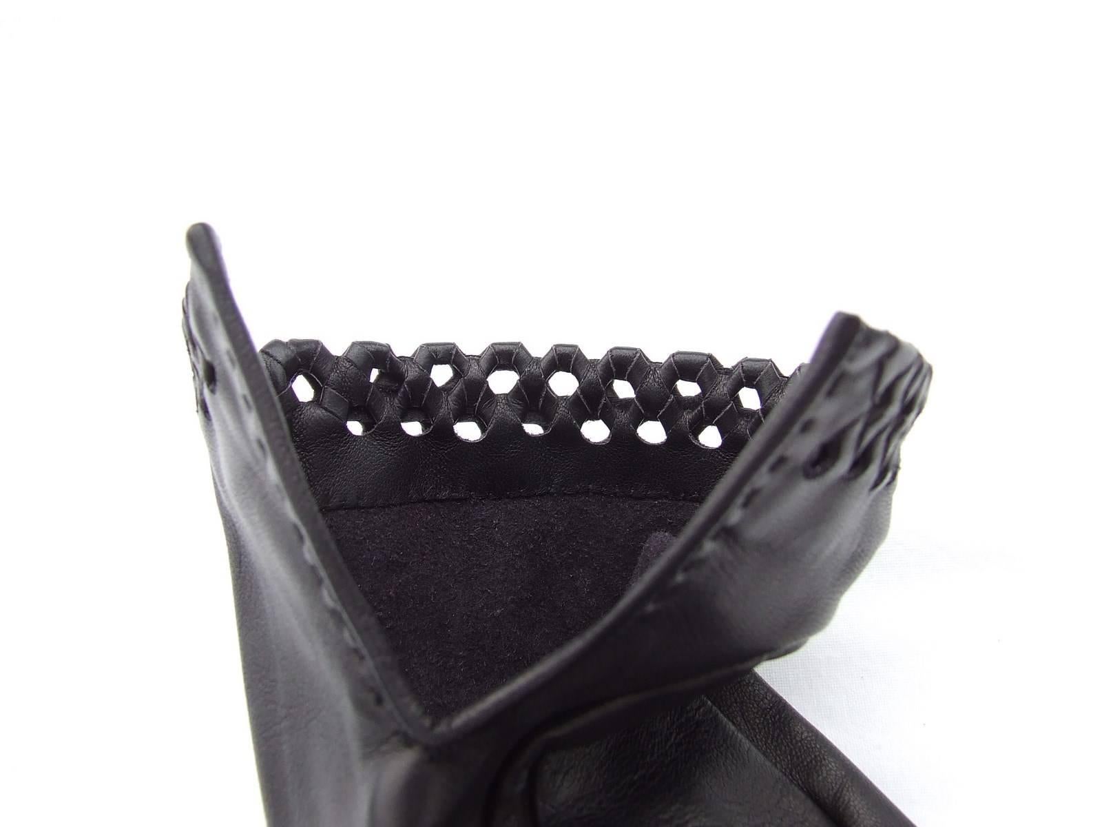 Hermes Women Gloves in Black Leather Size 8  5