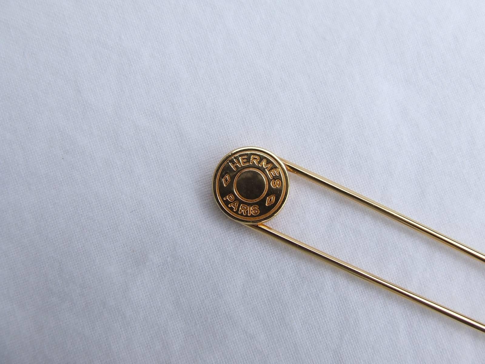 Hermes Golden Pin Brooch 1