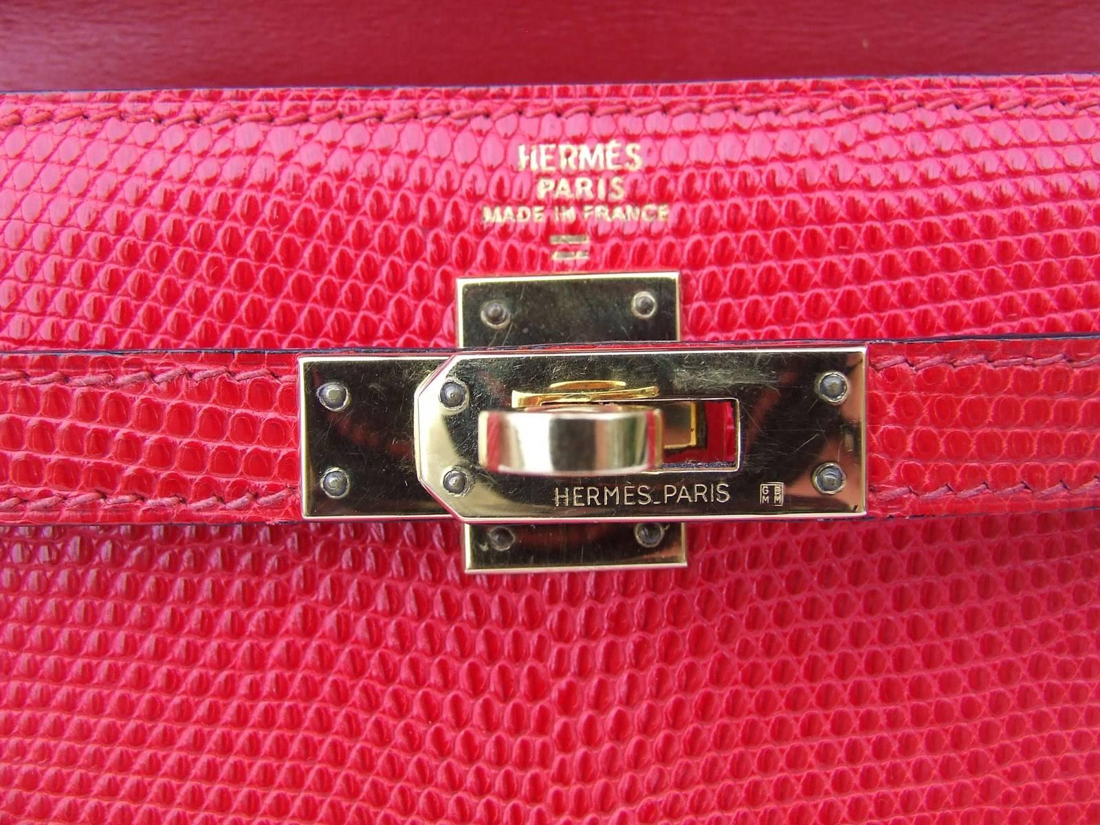 Exceptionnal and Rare Hermes Mini Kelly Bag 20 cm 2 ways Red Lizard Gold Hdw 2