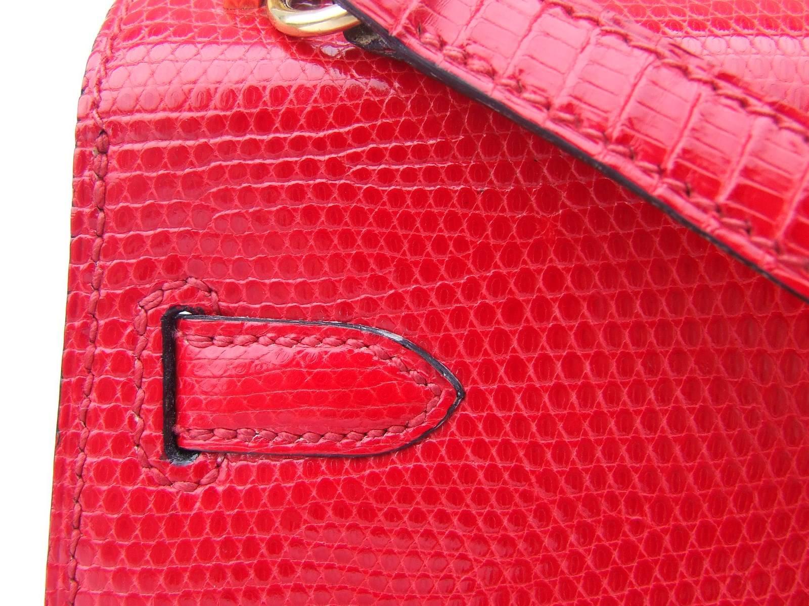 Exceptionnal and Rare Hermes Mini Kelly Bag 20 cm 2 ways Red Lizard Gold Hdw 4