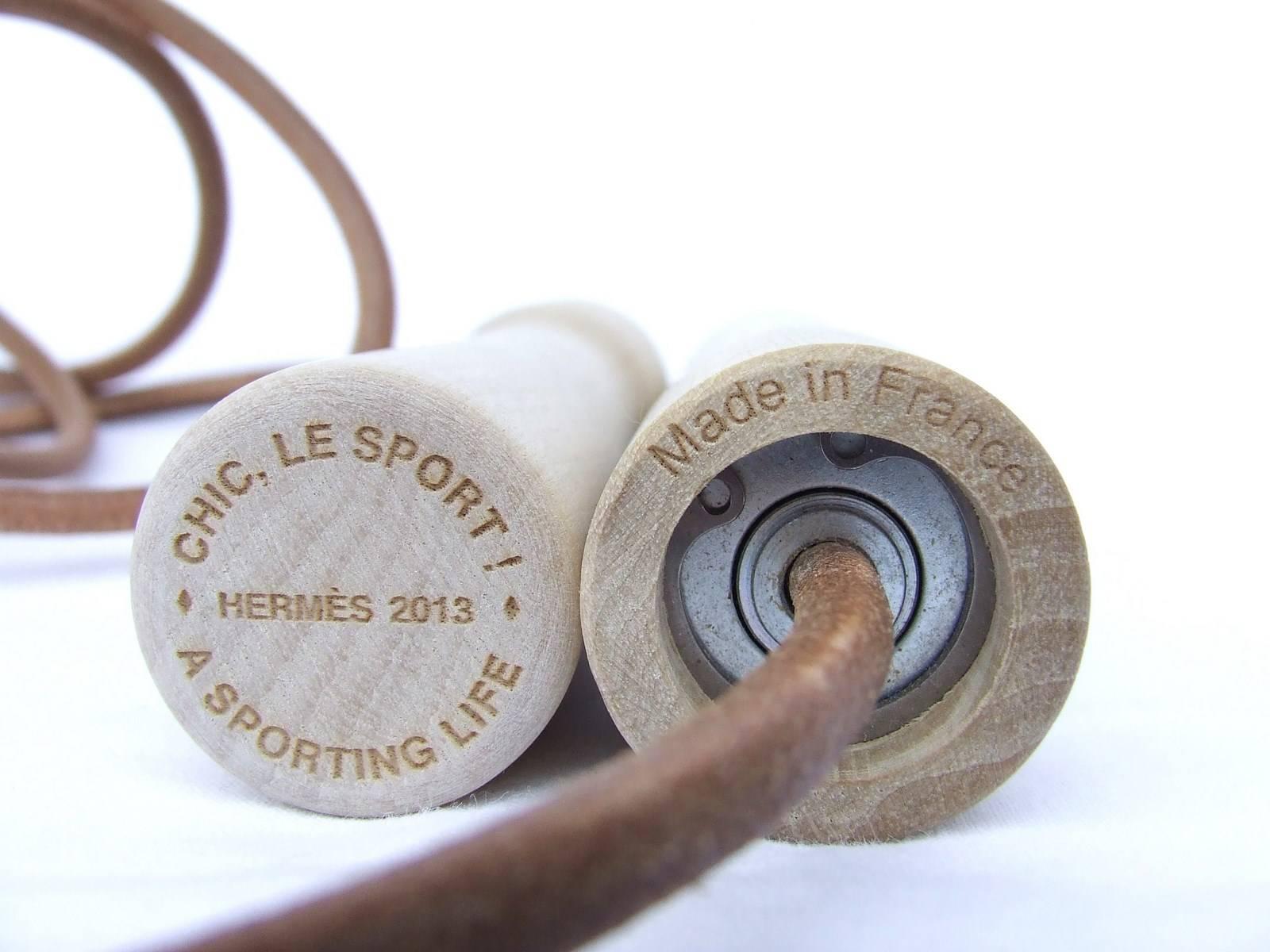Women's or Men's Rare Hermes Jumping Rope In Leather and Wood Limited Edition Never Used