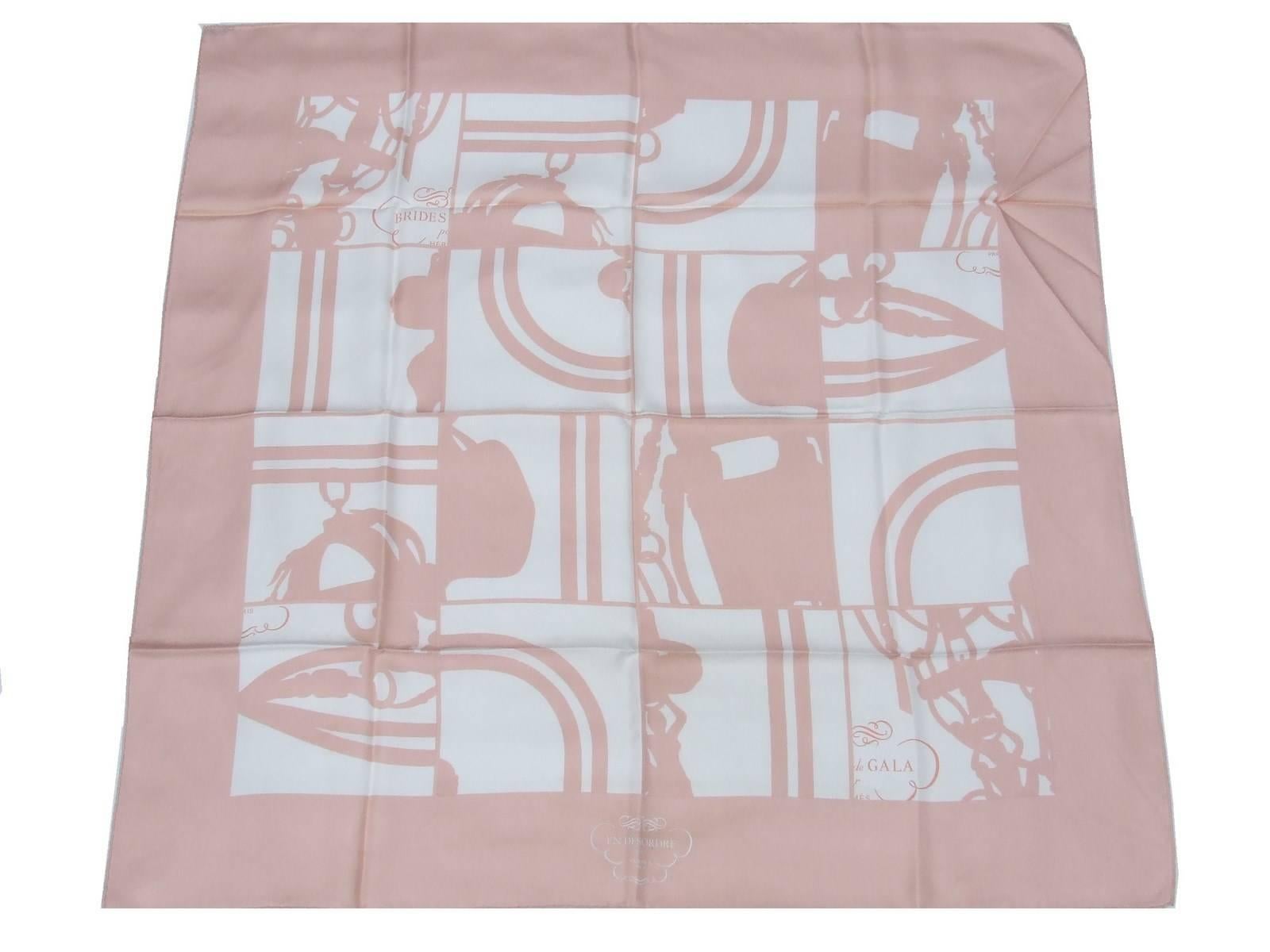 Beautiful Authentic Hermes Scarf

Pattern: 