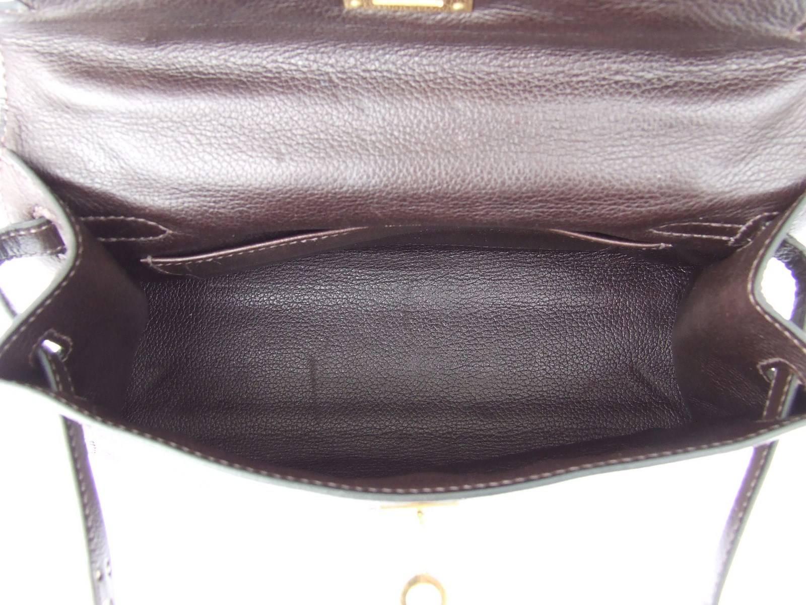 Women's Hermes Kelly Pochette Clutch Handbag Havane Evergrain Leather GHW 22 cm