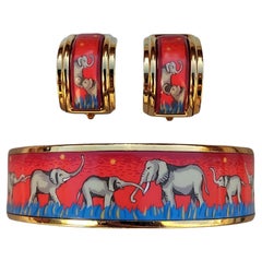 Hermès Elephants Grazing Bracelet Earrings Matching Set Gold Size GM