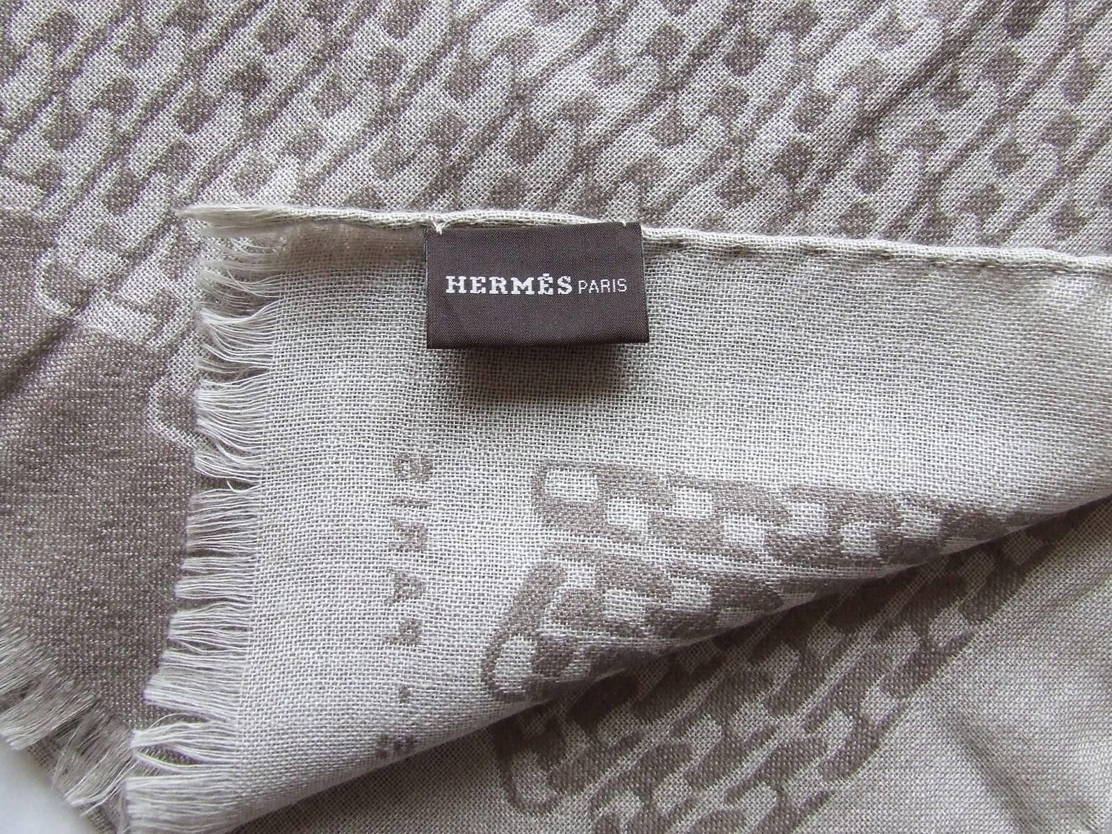 Hermes Reversible woven scarf Curb Chain Cashmere Silk Etoupe Beige 186 cm 1