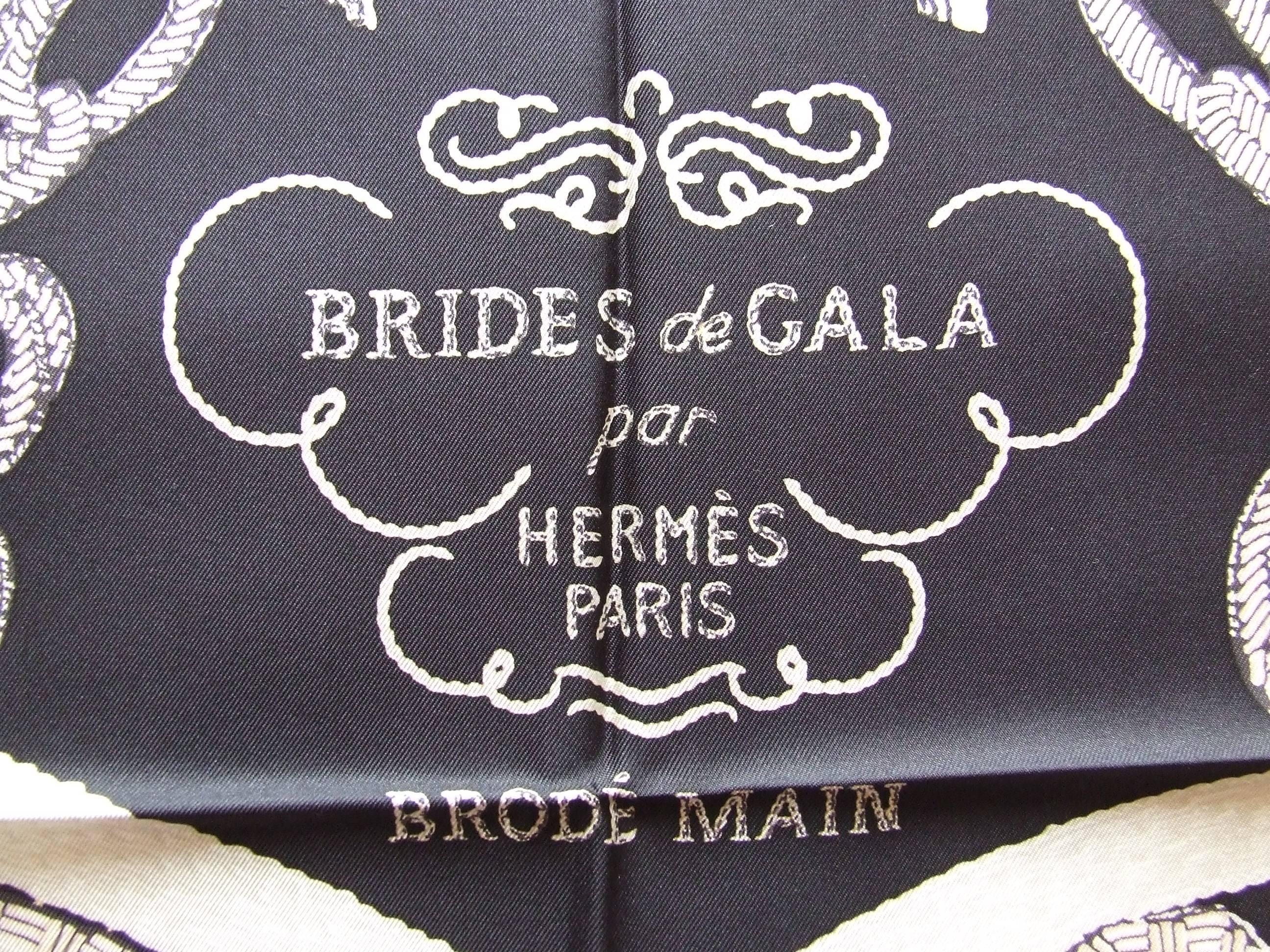 Absolutely Gorgeous Authentic Hermes Scarf

Pattern: 