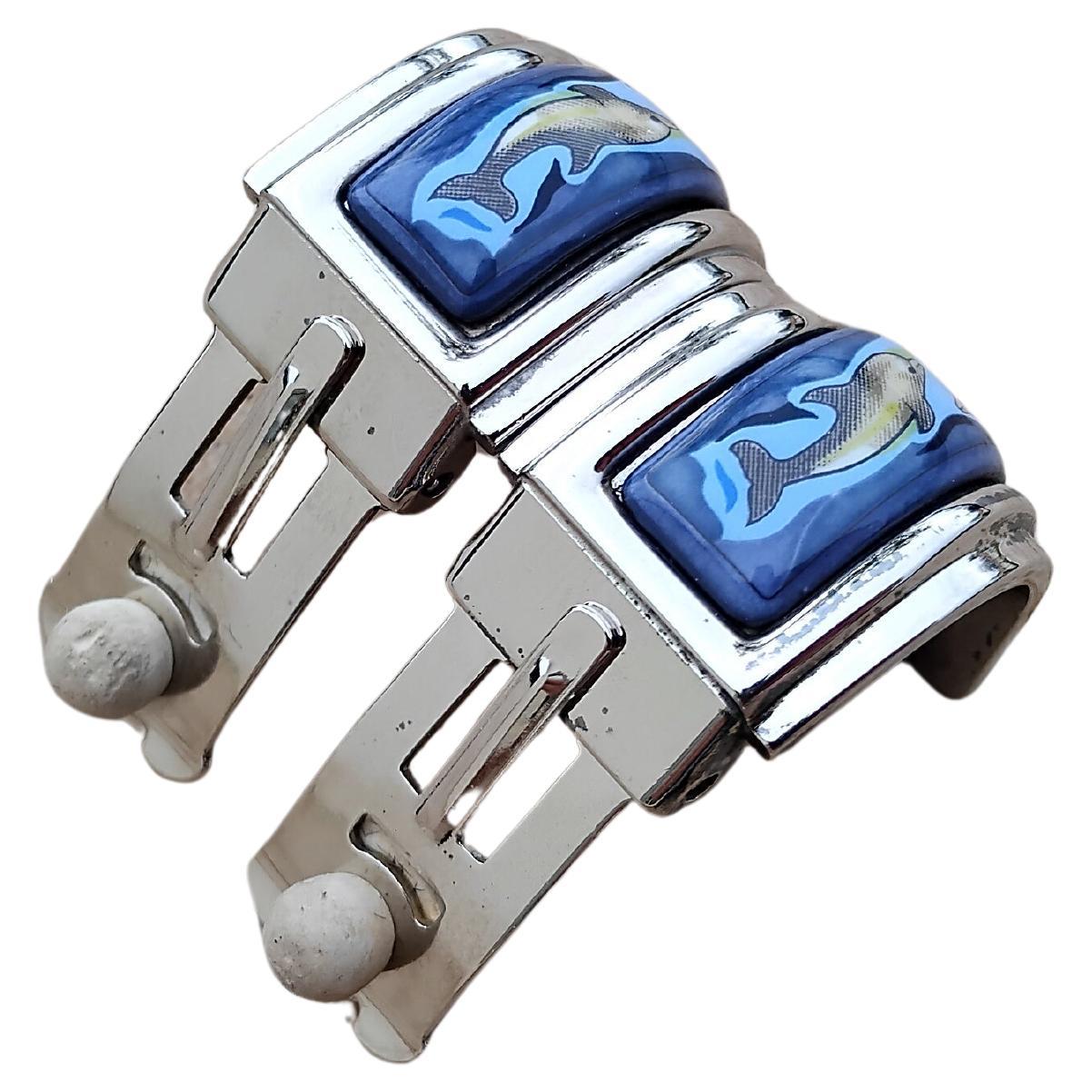 Conjunto Hermès Pulsera Pendientes Estampado Delfines Paladio Talla 70 en venta 6