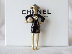 Rare CHANEL Pin Brooch Madame Coco Chanel with pearl In box