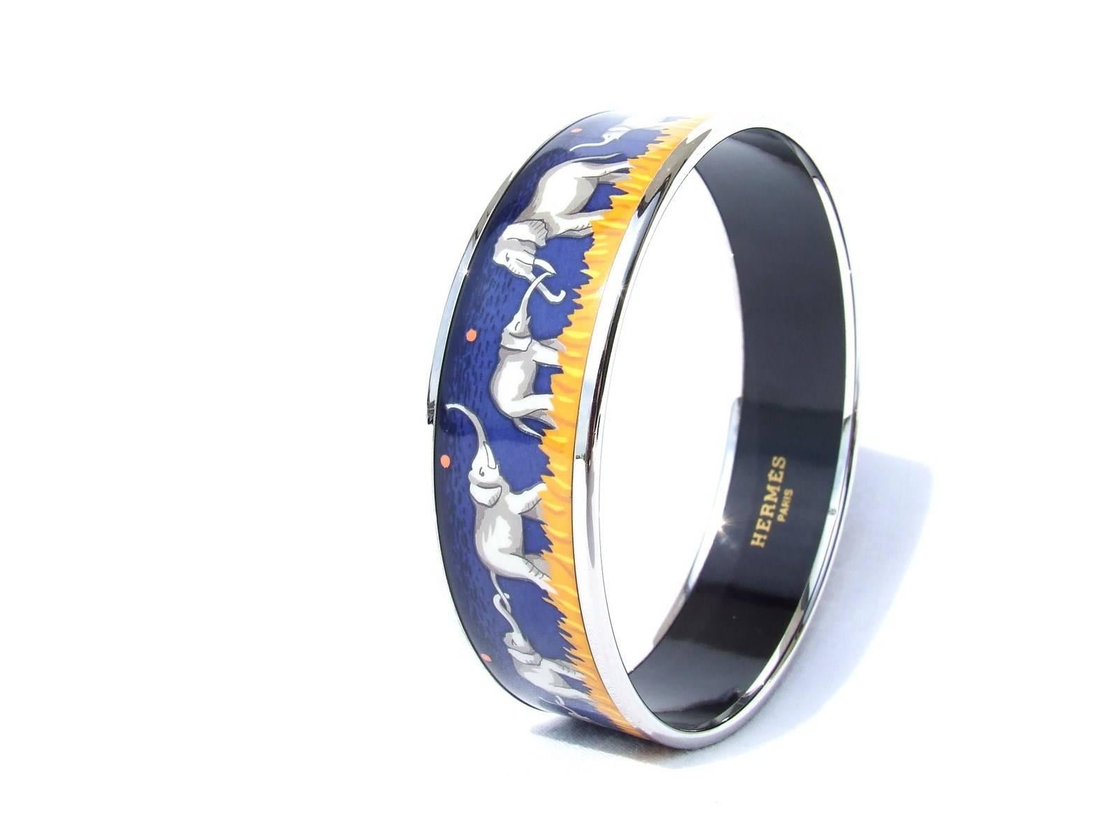 Rare Gorgeous Hermes Enamel Printed Bracelet Elephants Grazing Blue PHW S. 65 2