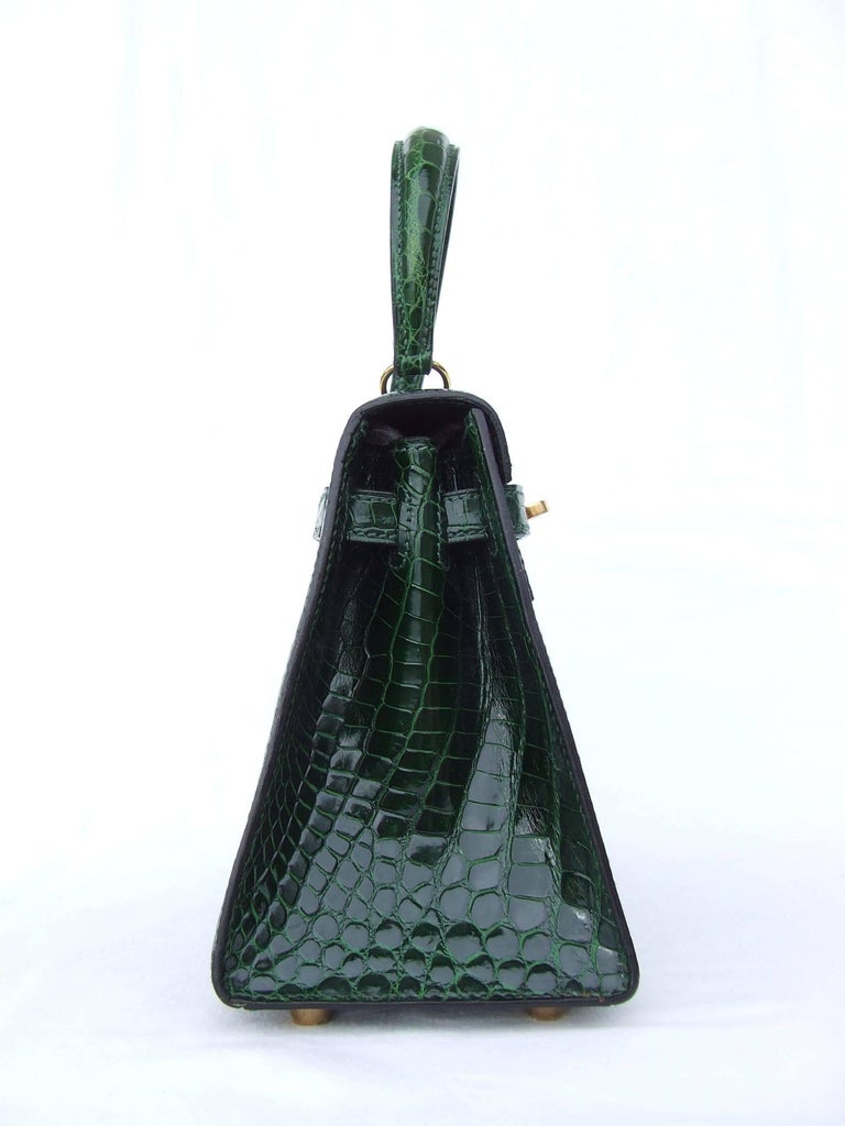 Hermes Mini Kelly 19 Green Crocodile Bag For Women, Women’s Handbags,  Shoulder Bags 7.5 in 2023