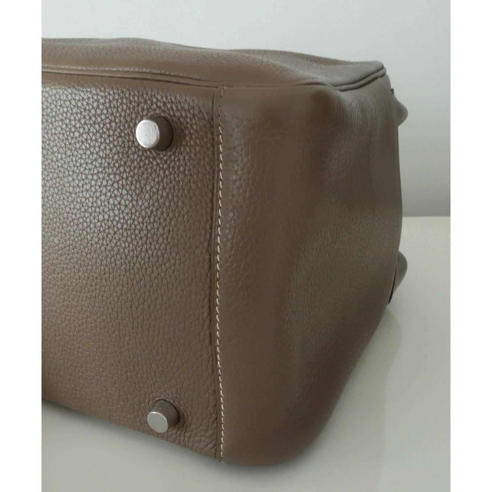 Hermes Lindy Hand Bag 2 ways Etoupe Taurillon Clemence Leather PHW 30 cm In Good Condition In Corcoué Sur Logne, Loire-Atlantique