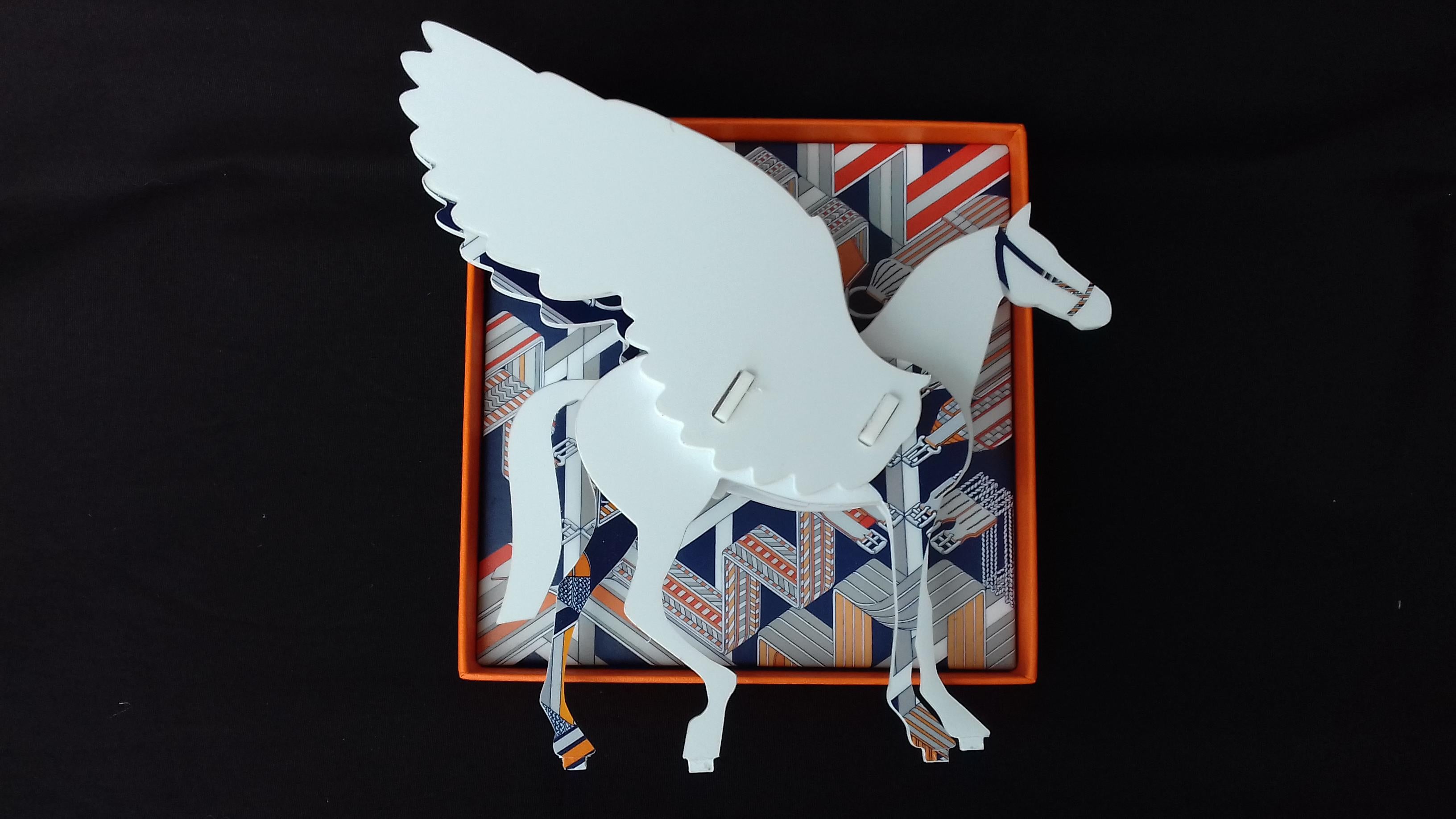 Hermès Pegasus Le Pégase Cheval Ailé Sangles en Zigzag Pattern In Box 6